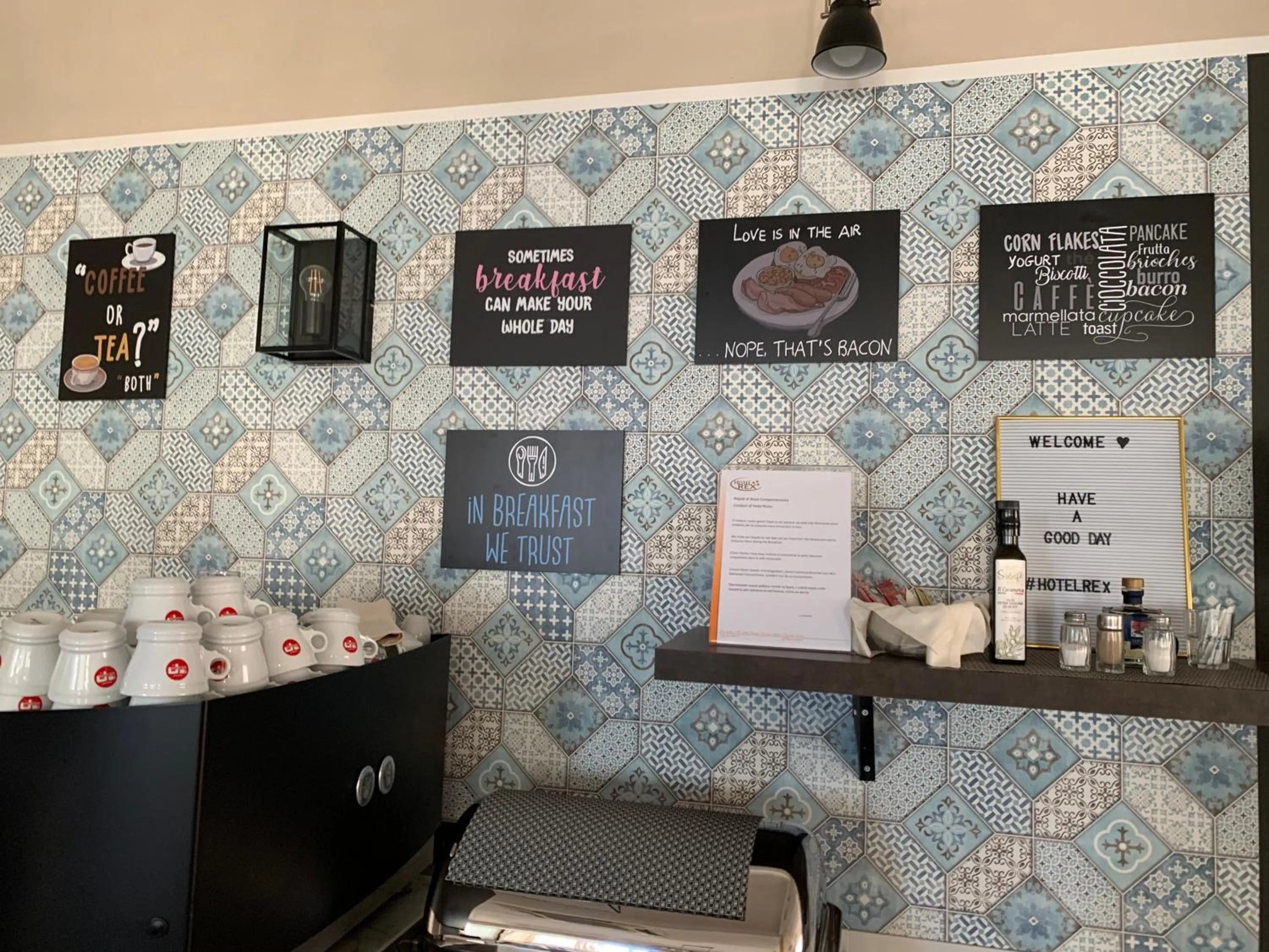 Restaurant/places to eat in Hotel Rex Rimini