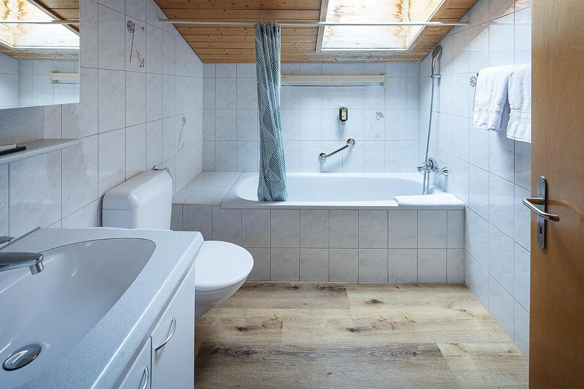 Bathroom in Hotel Bodmi