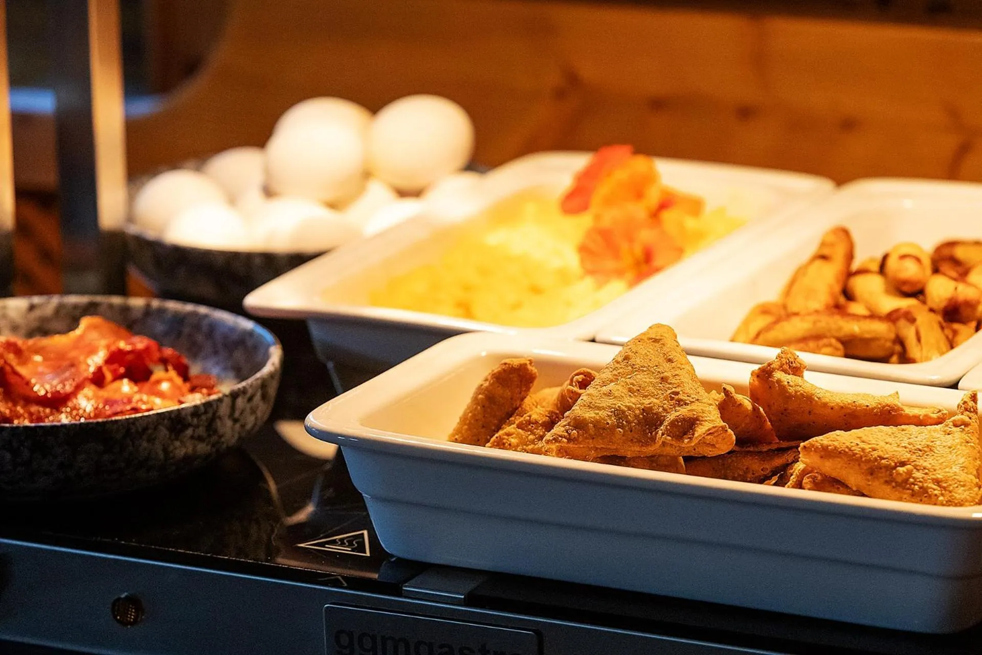 Buffet breakfast in Hotel Bodmi