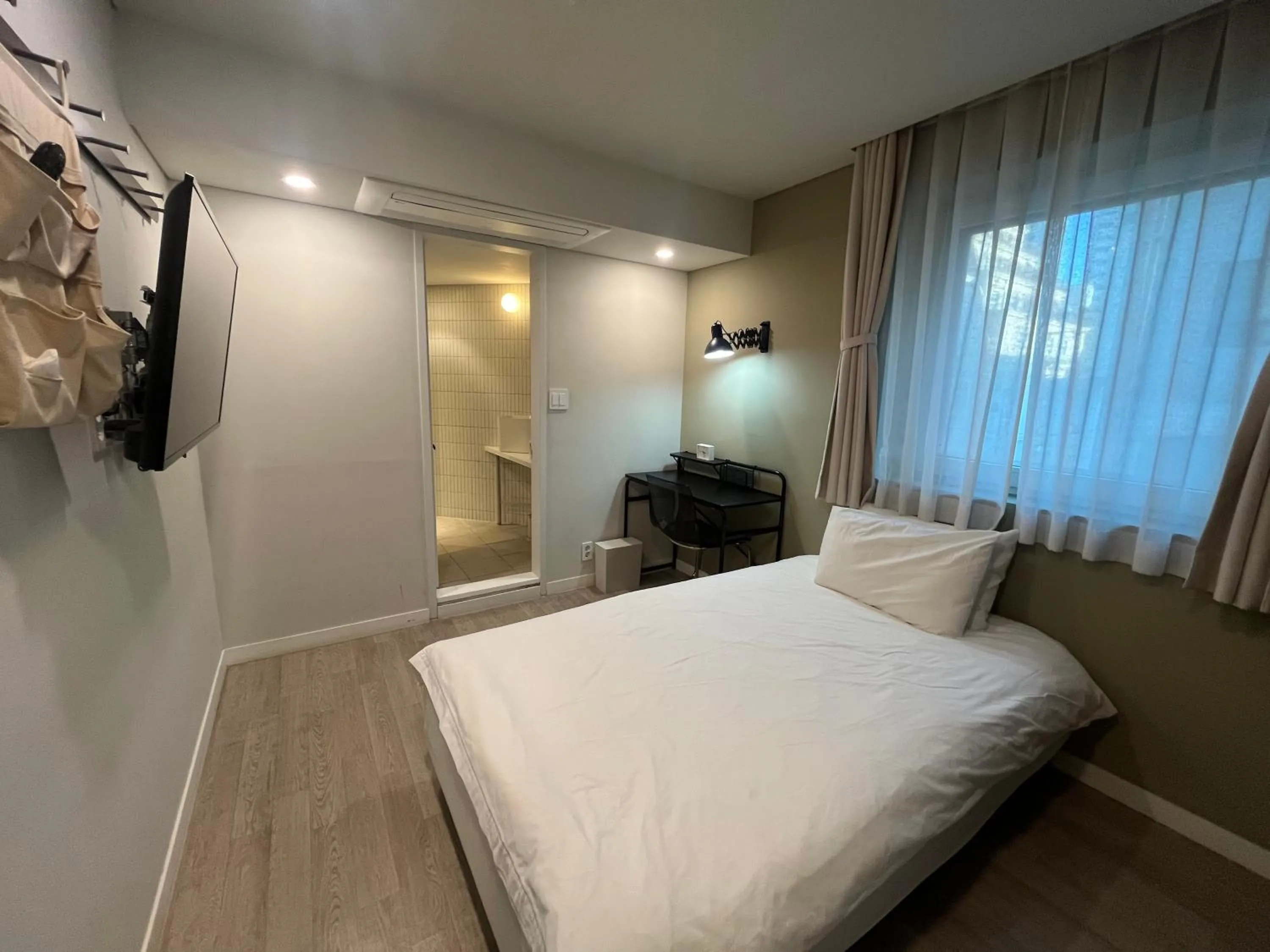 Bedroom, Bed in Upflo Hostel