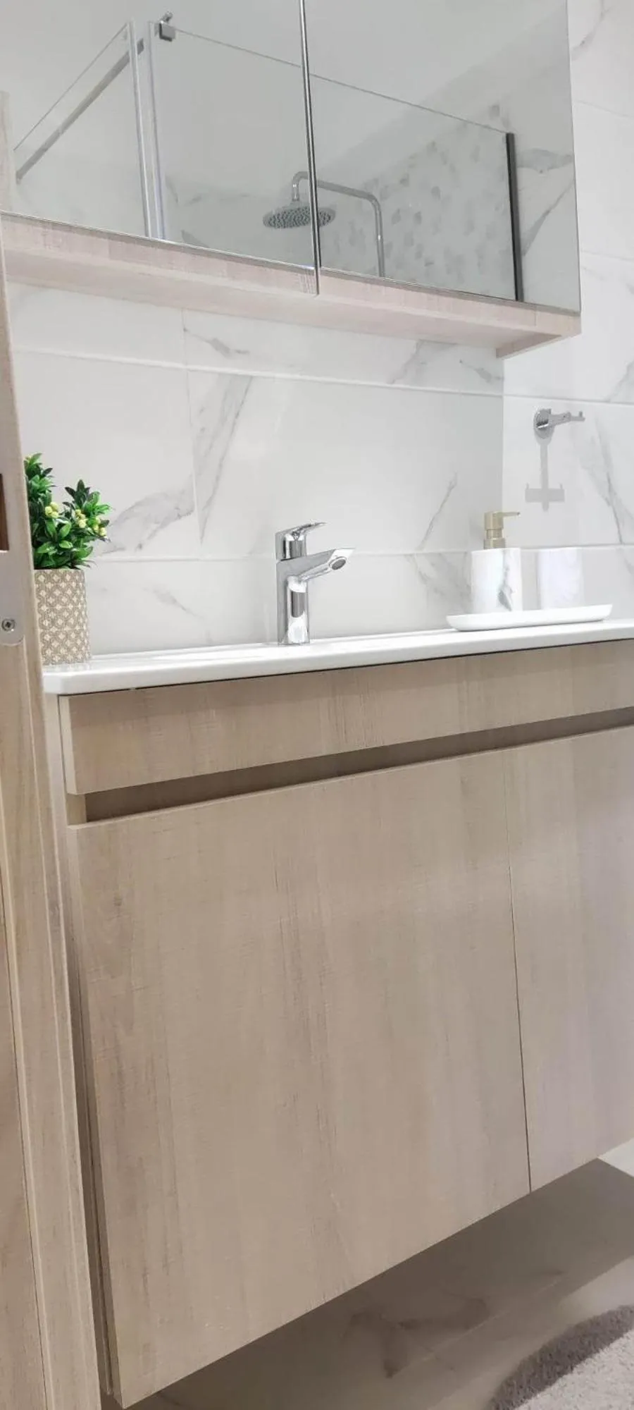 Bathroom in Corfu City Apartments