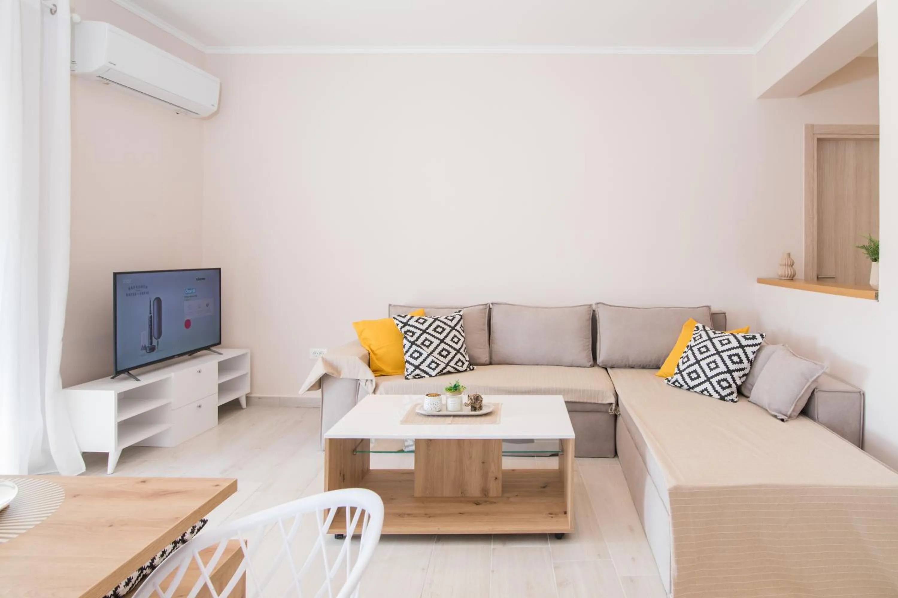 Living room in Corfu City Apartments