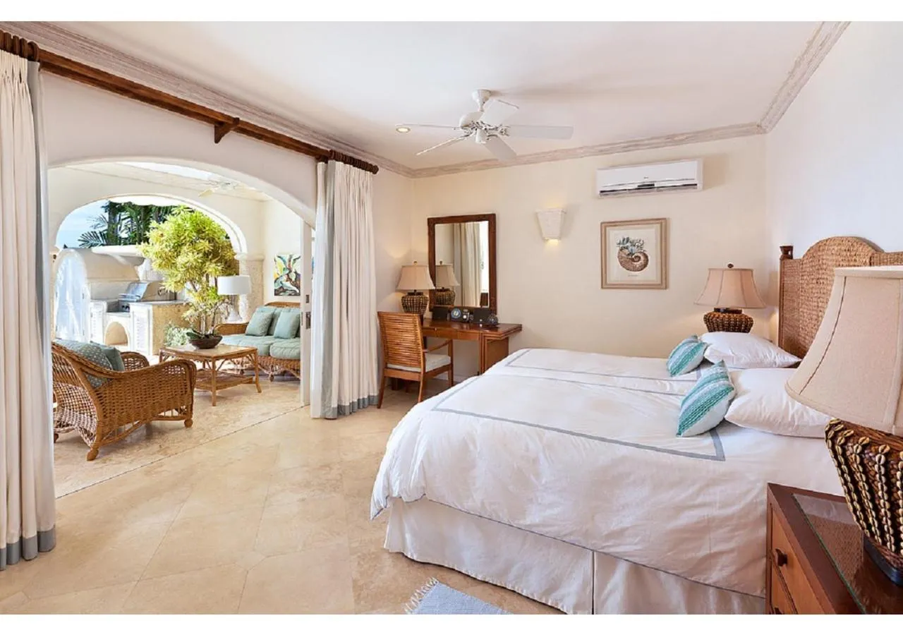 Bedroom, Bed in Port St. Charles