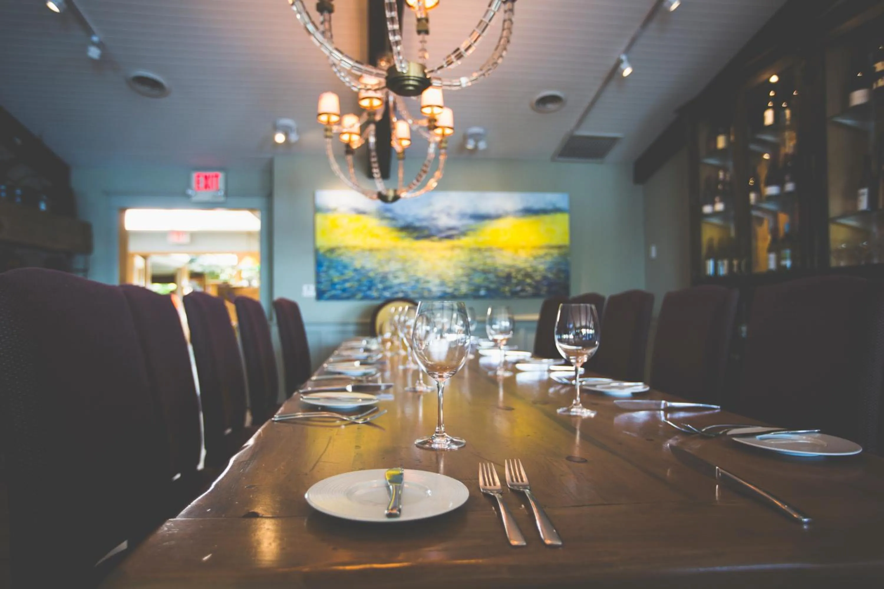 Restaurant/places to eat in Elmhirst's Resort