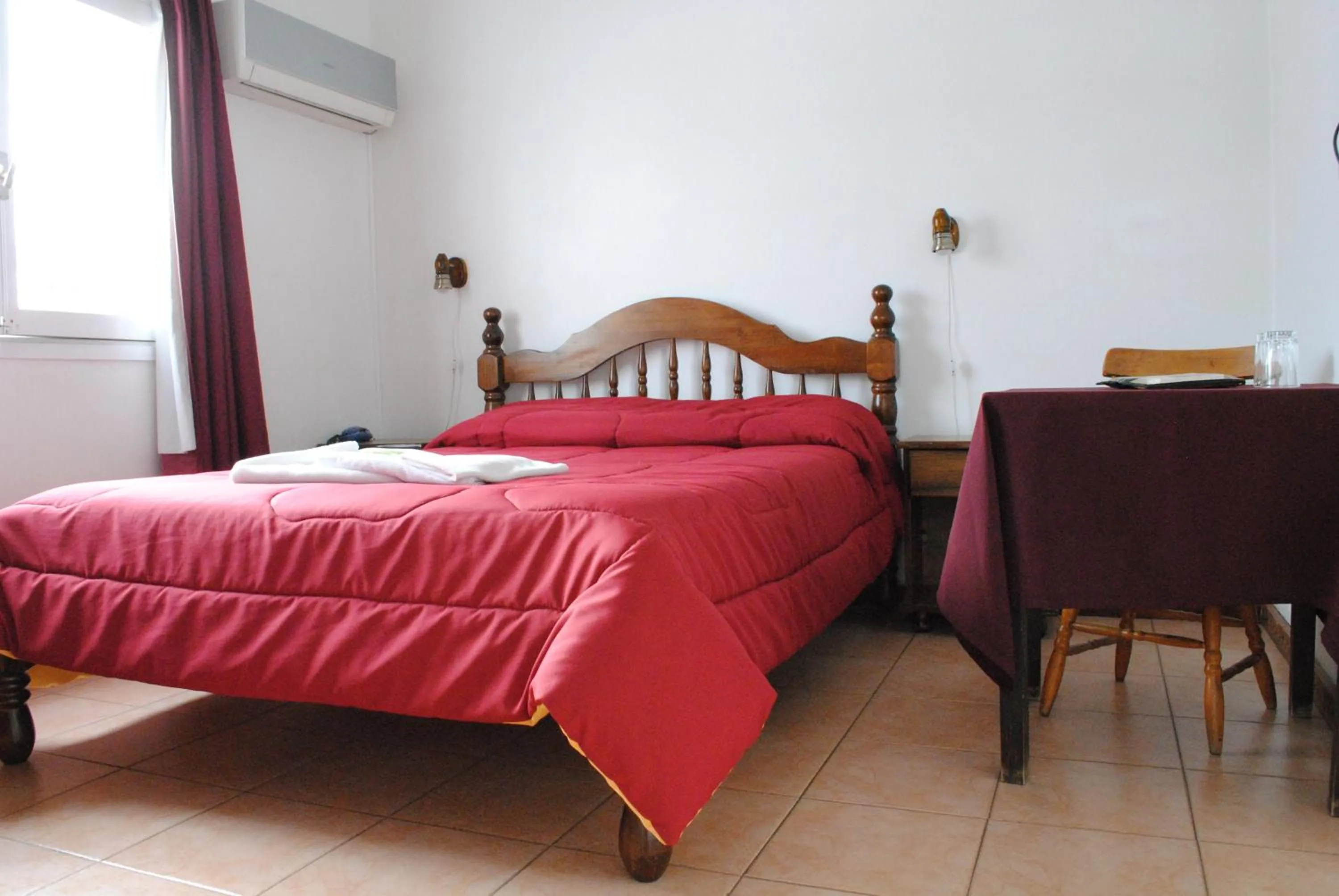 Photo of the whole room, Bed in Hotel Romi