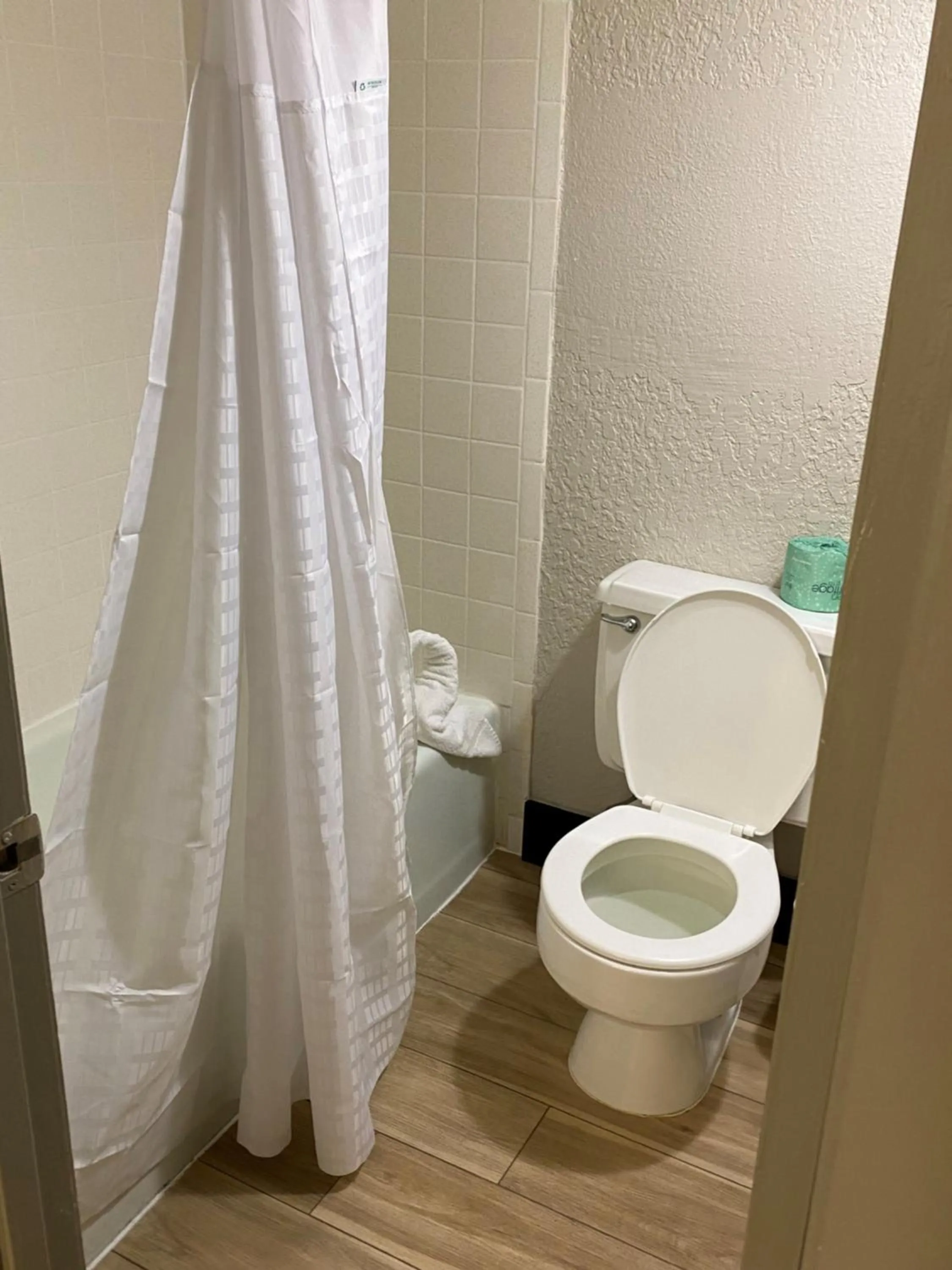Bathroom in Days Inn & Suites by Wyndham Fort Pierce Midtown