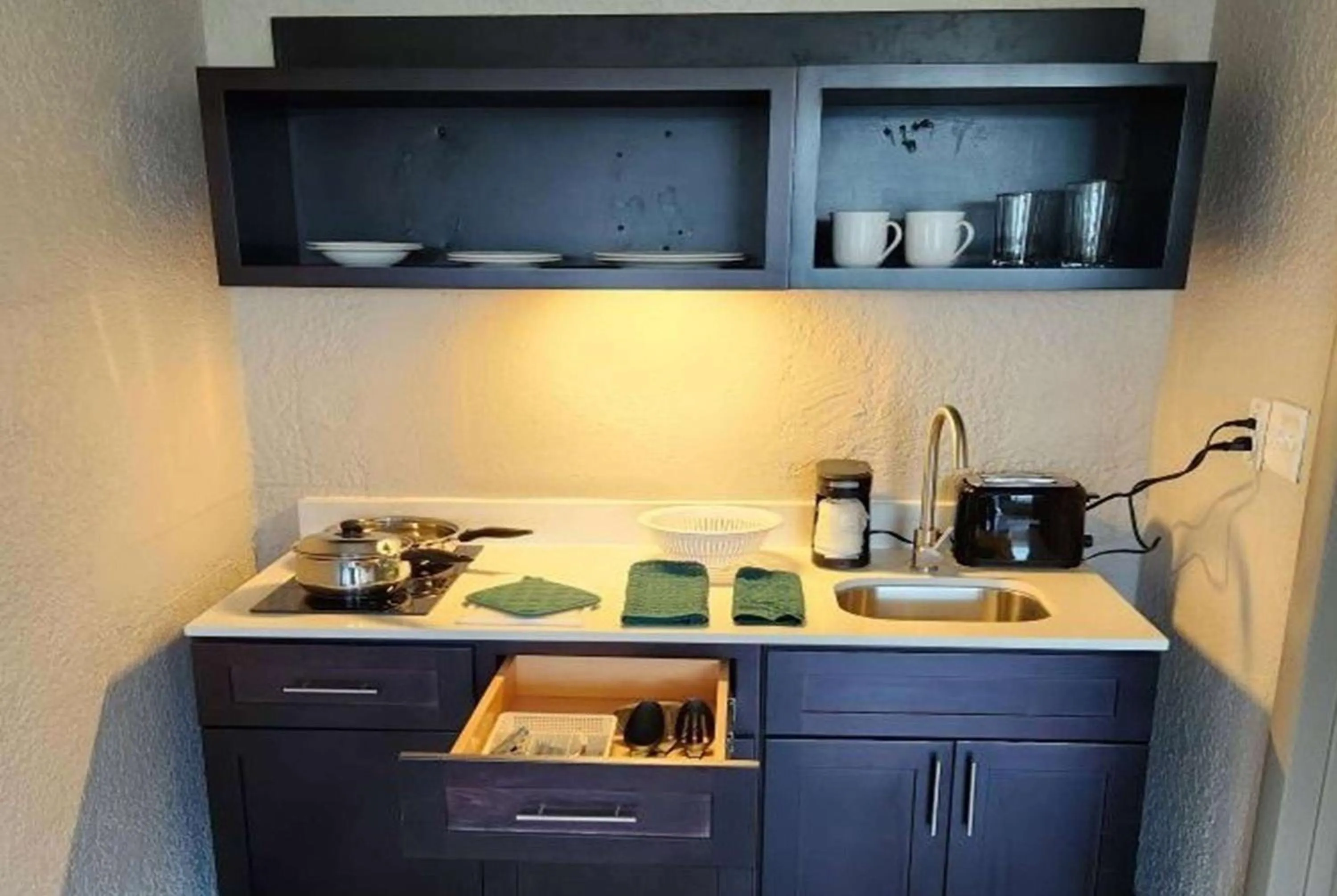 Photo of the whole room in Days Inn & Suites by Wyndham Fort Pierce Midtown