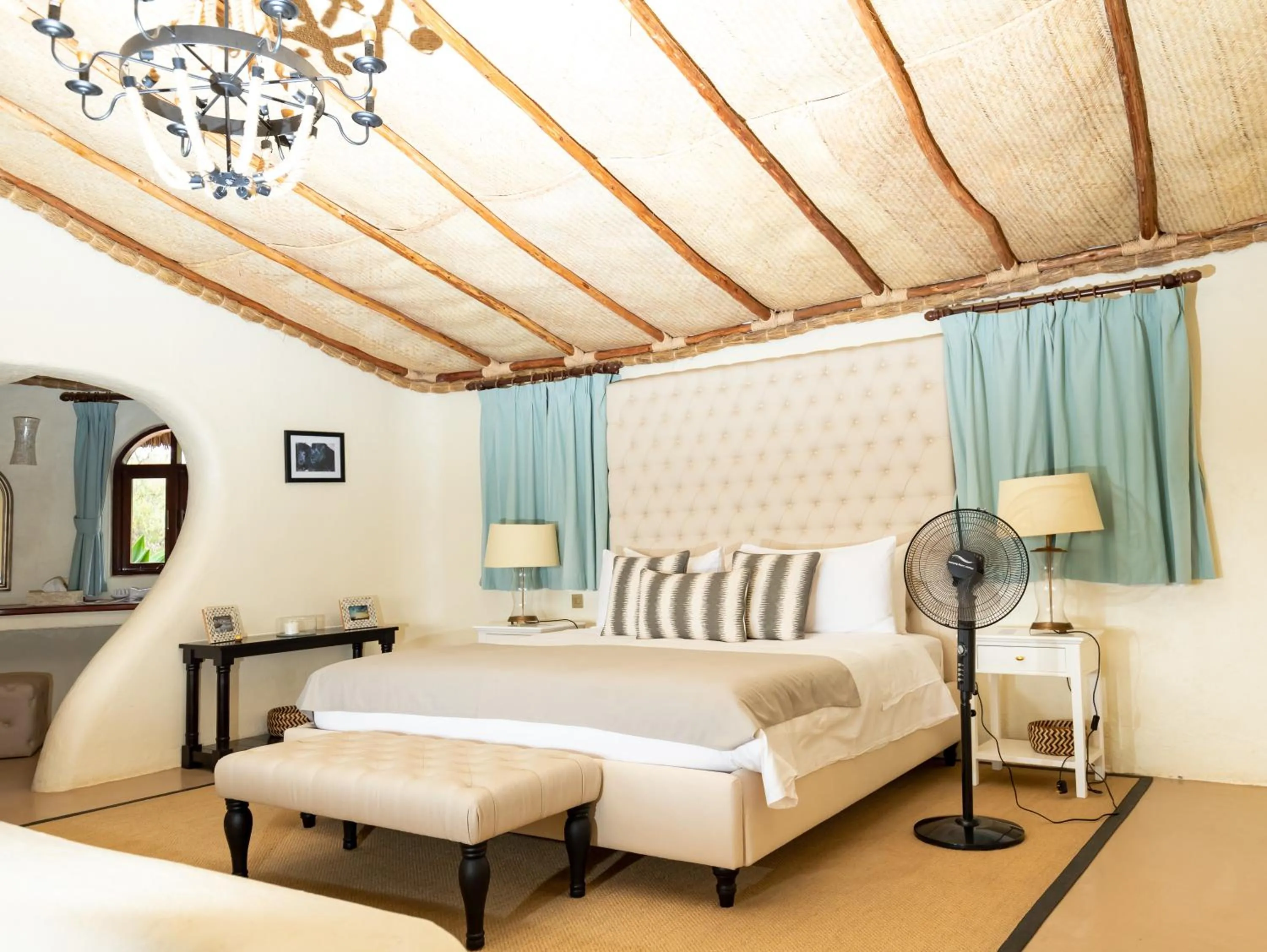 Bedroom, Bed in Olarro Plains