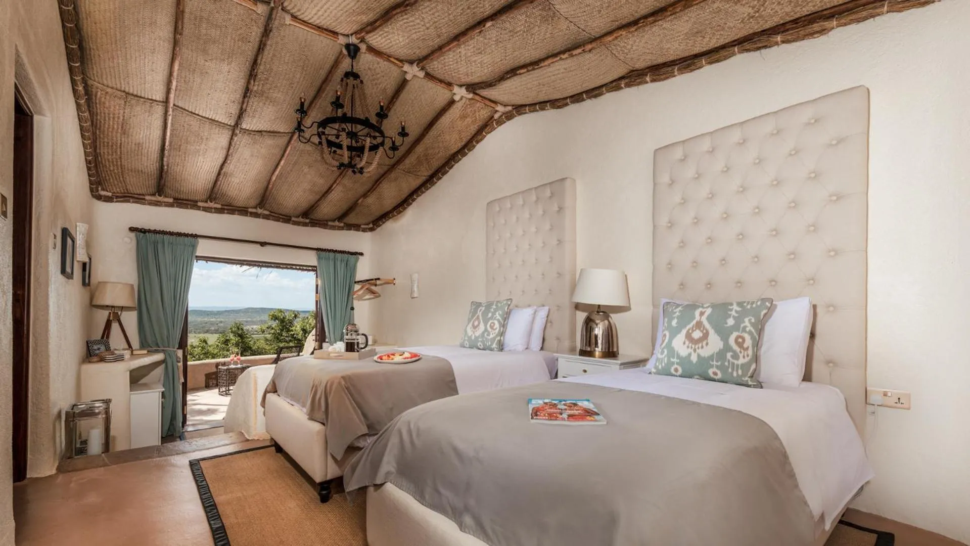 Photo of the whole room, Bed in Olarro Plains