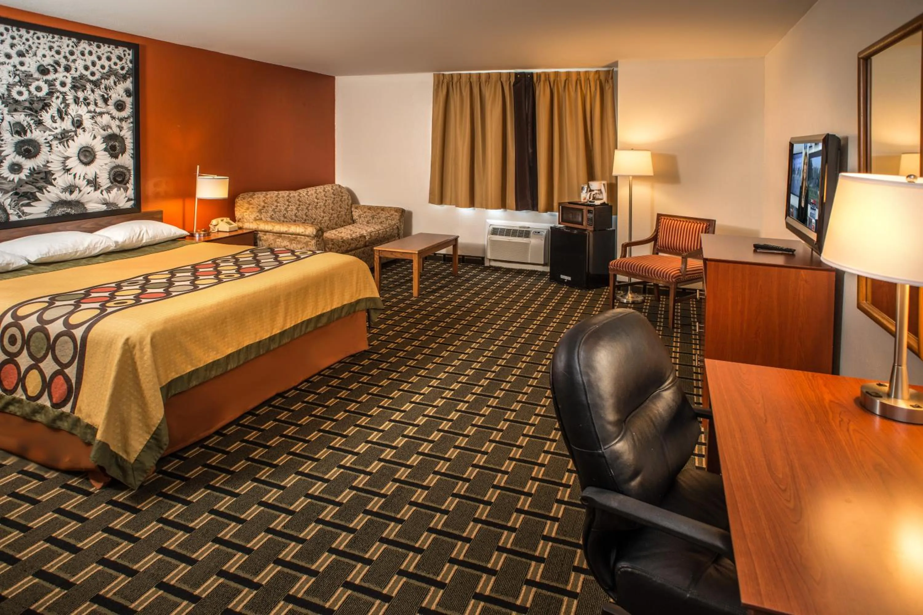 TV and multimedia, Bed in Super 8 by Wyndham Prestonsburg