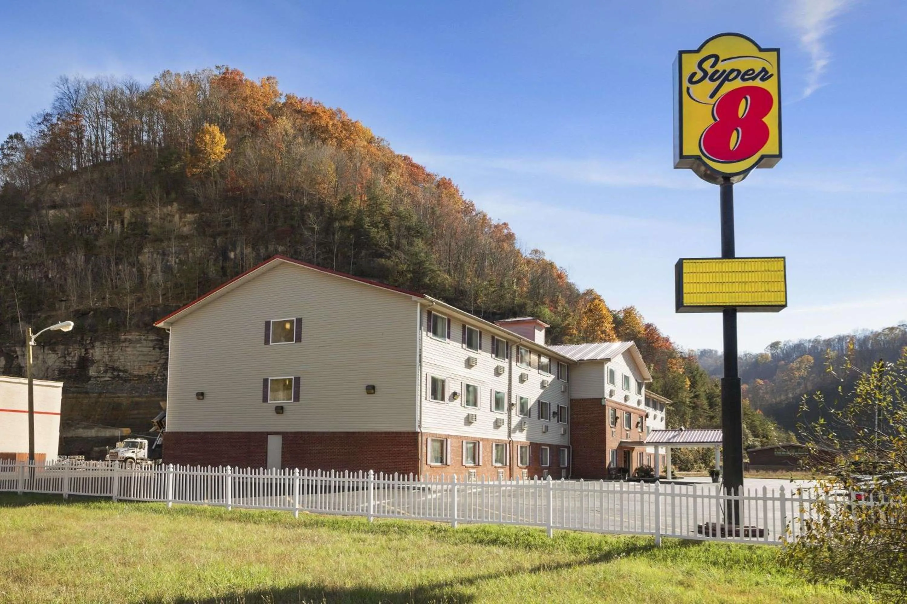 Property building in Super 8 by Wyndham Prestonsburg