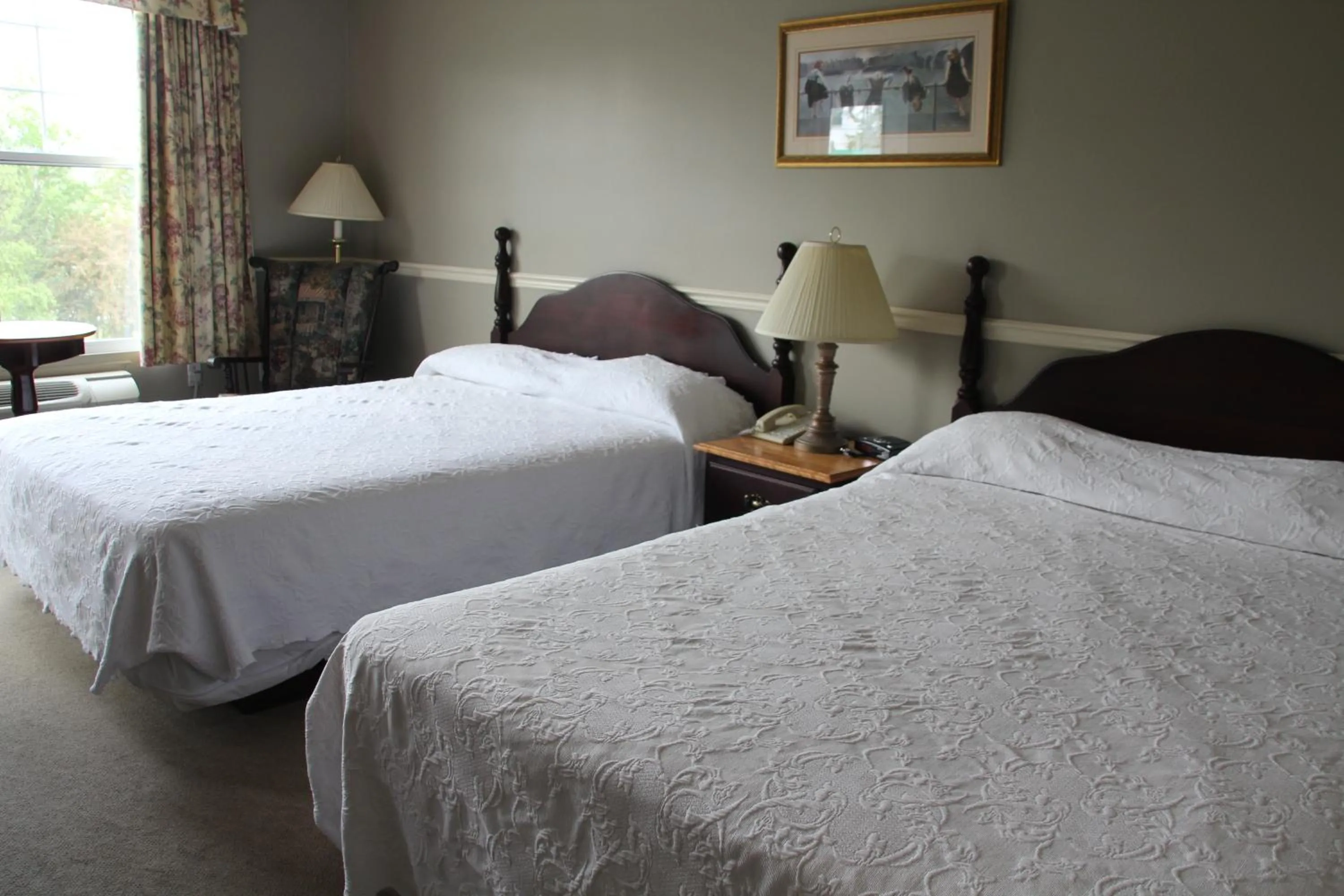 Bedroom, Bed in Lynwood Inn