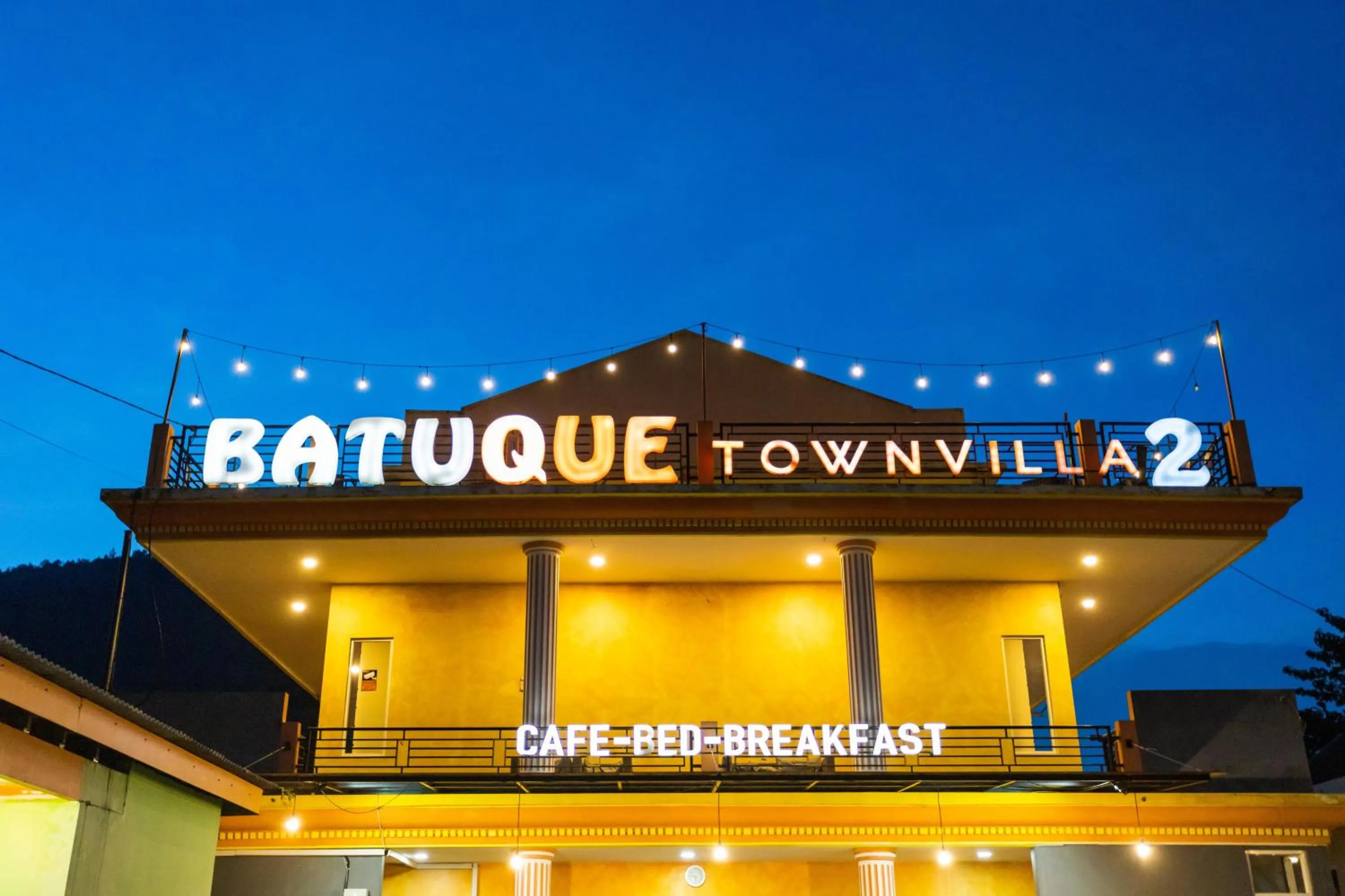 Property building in Batuque Town Villa 2