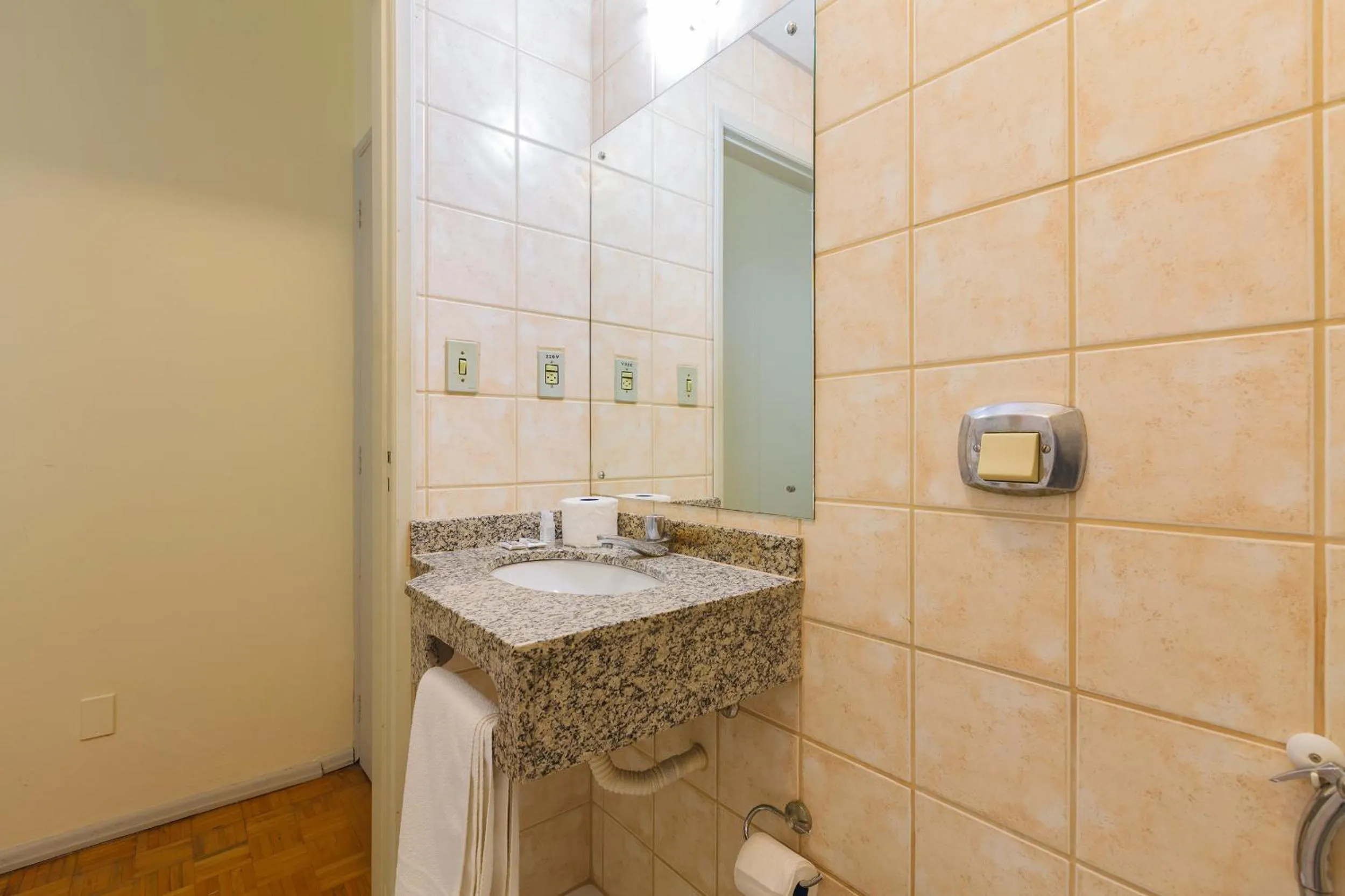 Bathroom in Tri Hotel Florianópolis