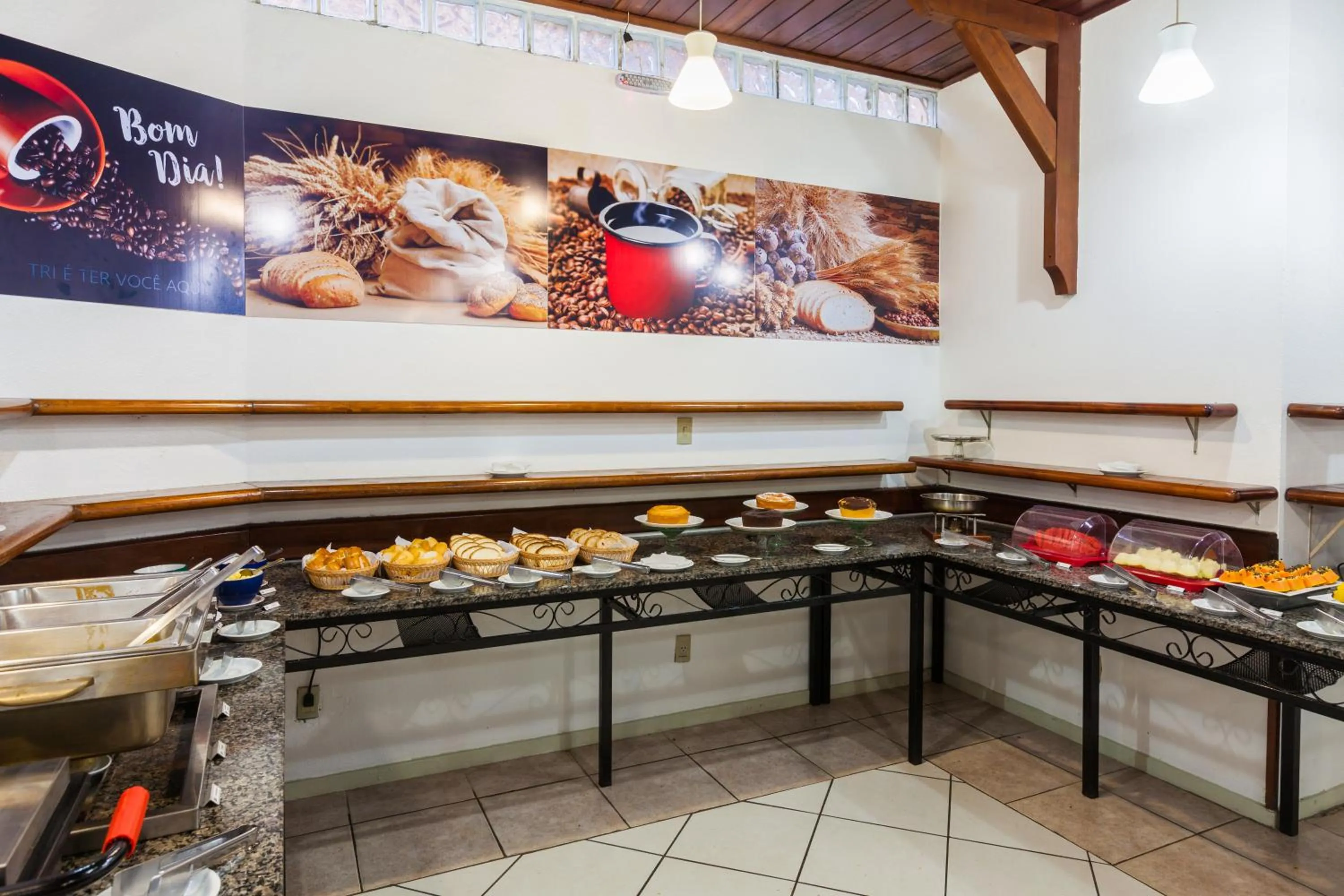 Food and drinks in Tri Hotel Florianópolis