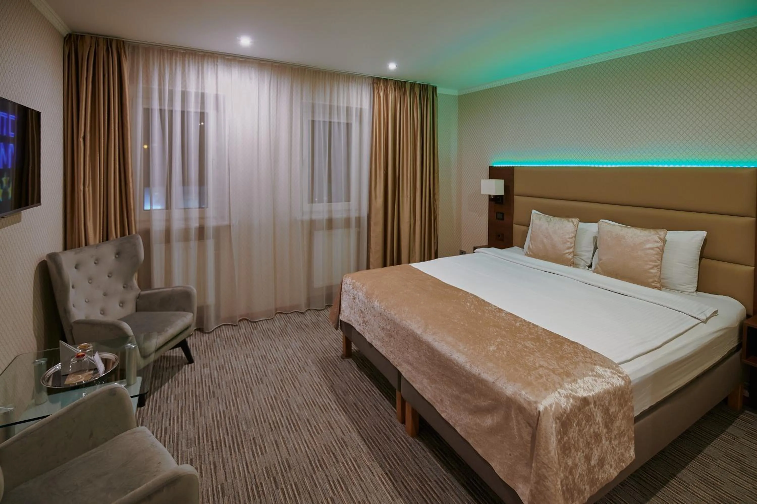 Bed in Olympus Hotel