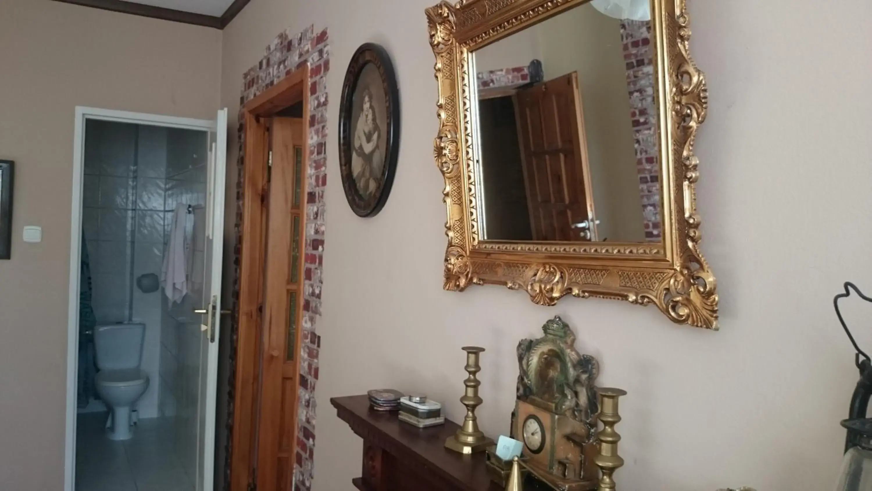 Triple Room with Private Bathroom - single occupancy in Willa Zamkowisko Triple Room with Private Bathroom - single occupancy in Willa Zamkowisko