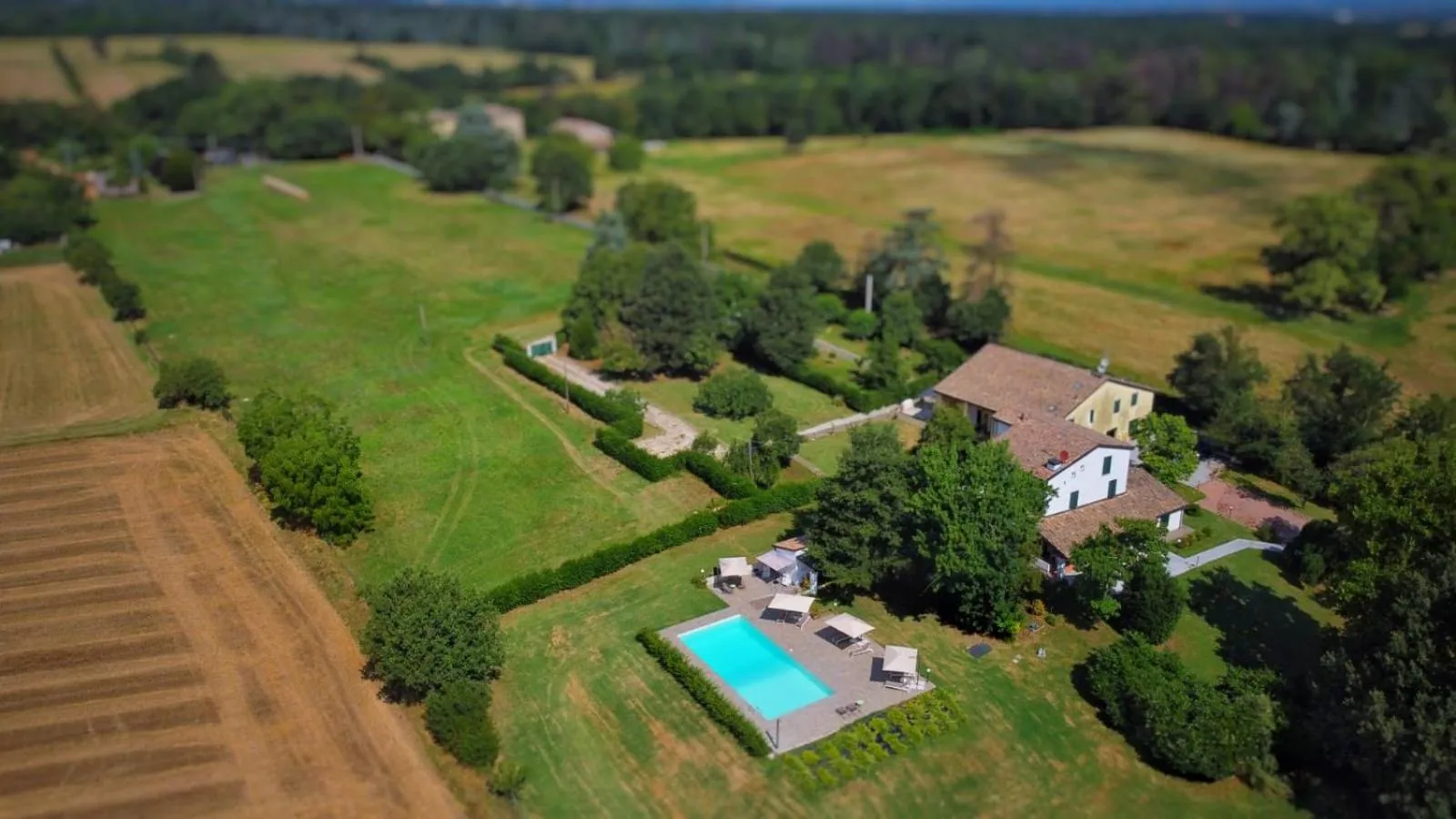 Natural landscape in Room&Breakfast Villa Angela