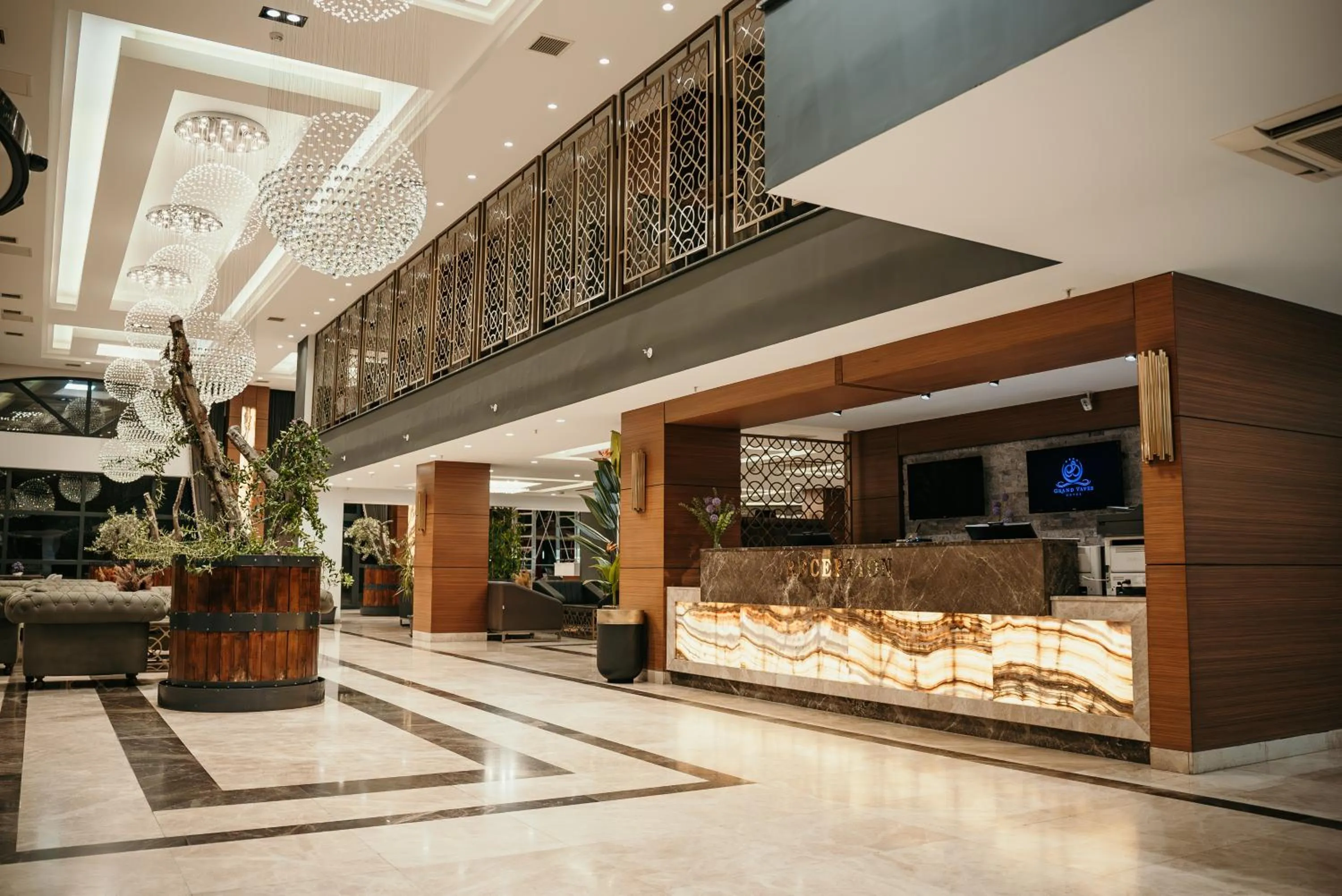 Lobby or reception in Grand Vaves Hotel