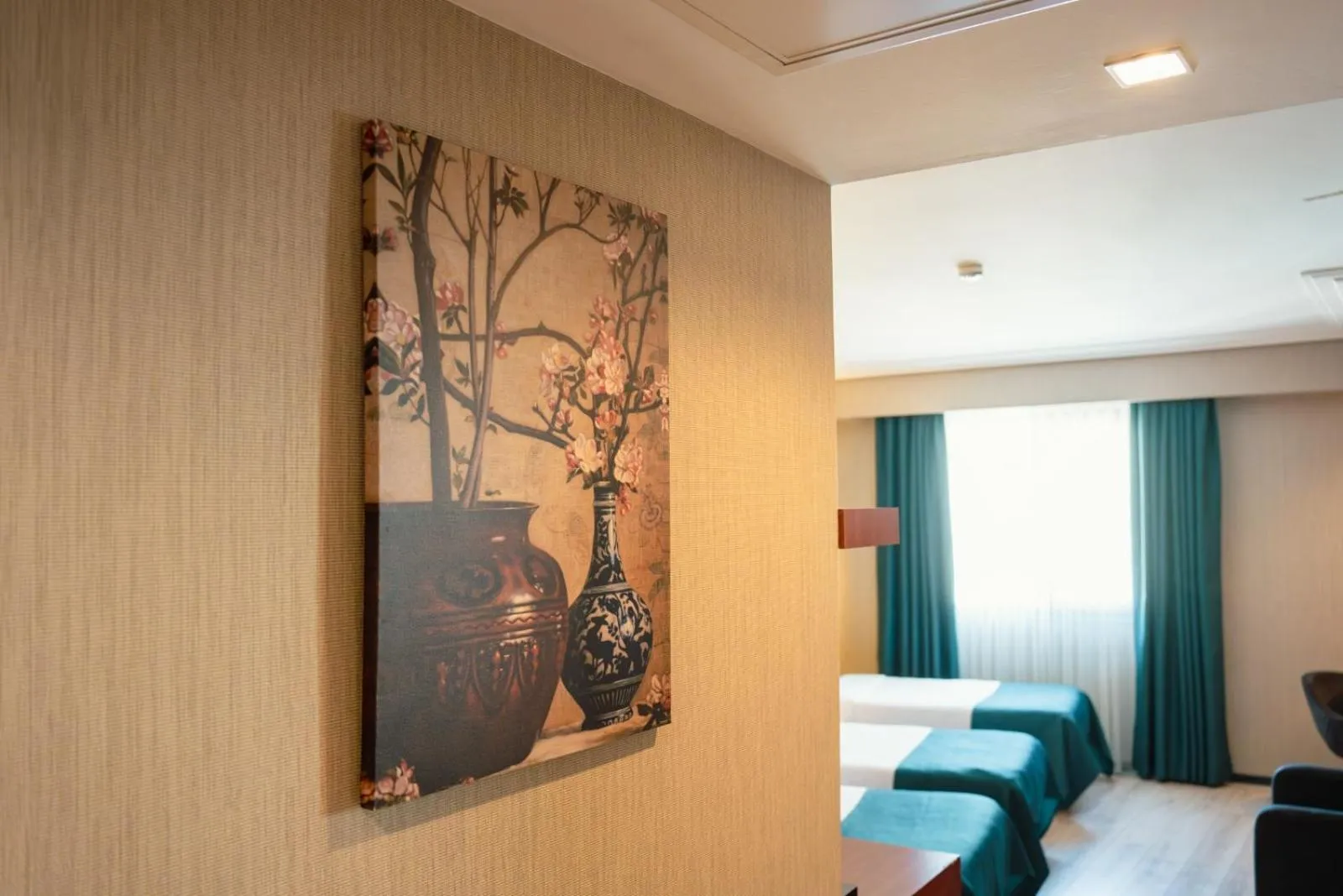 Photo of the whole room in Grand Vaves Hotel