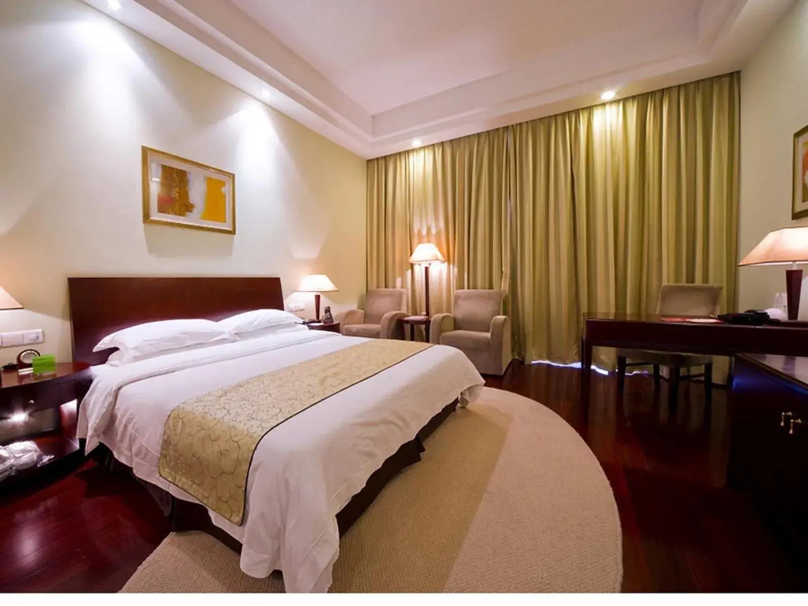 Queen Room - Non-Smoking in Ramada Plaza Sino-Bay Shanghai Queen Room - Non-Smoking in Ramada Plaza Sino-Bay Shanghai