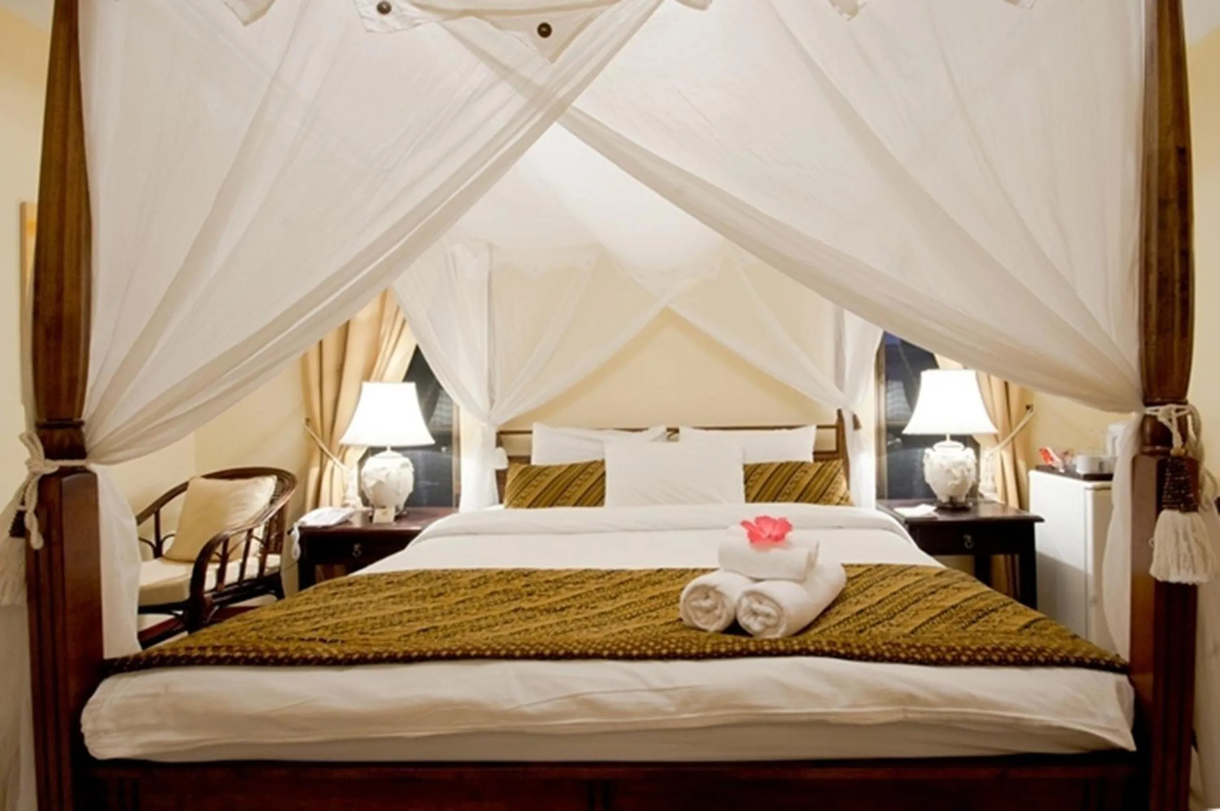 Bed in Villa Khao Phaengma