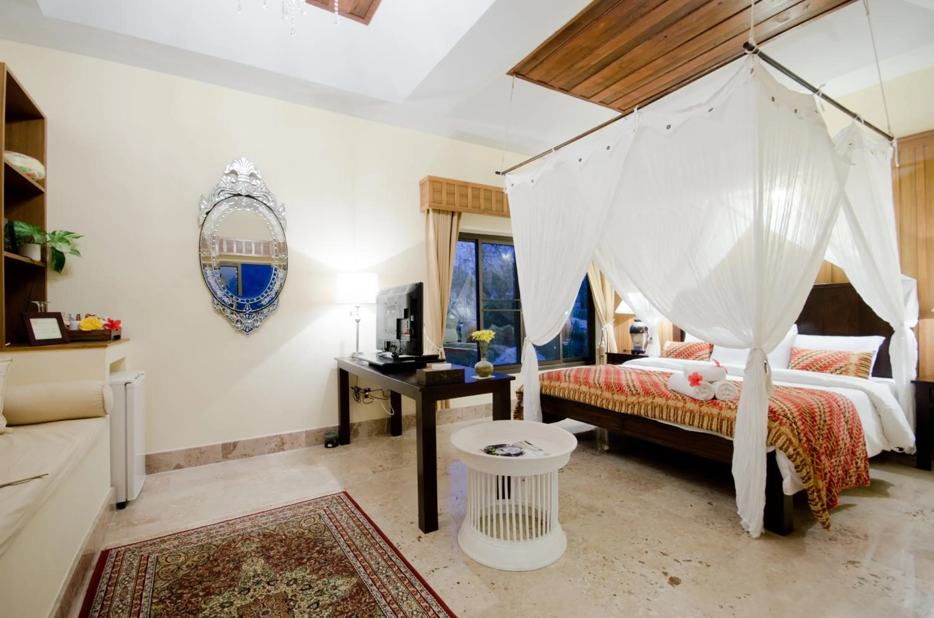 Bed in Villa Khao Phaengma