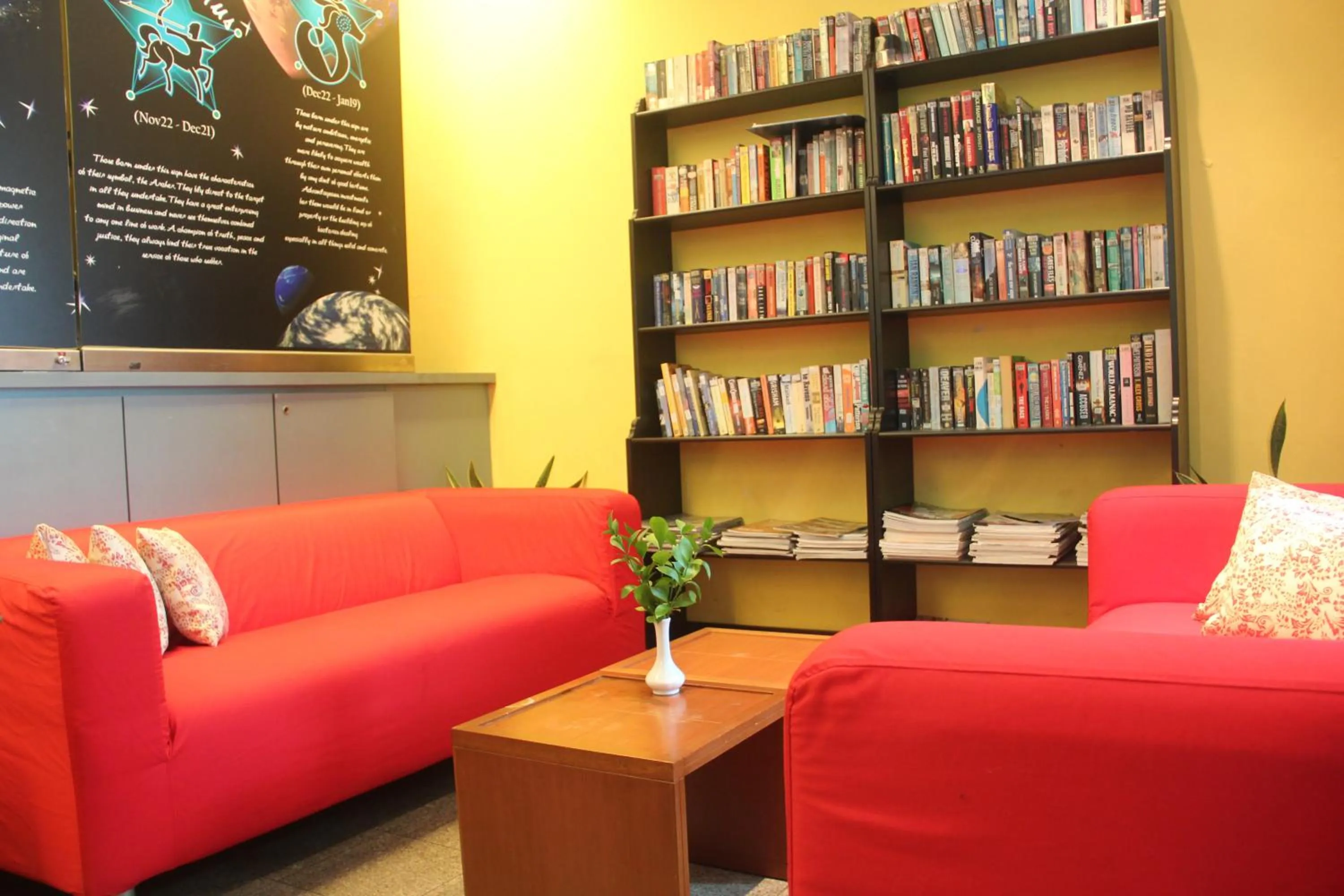 Restaurant/places to eat in The Maple Suite