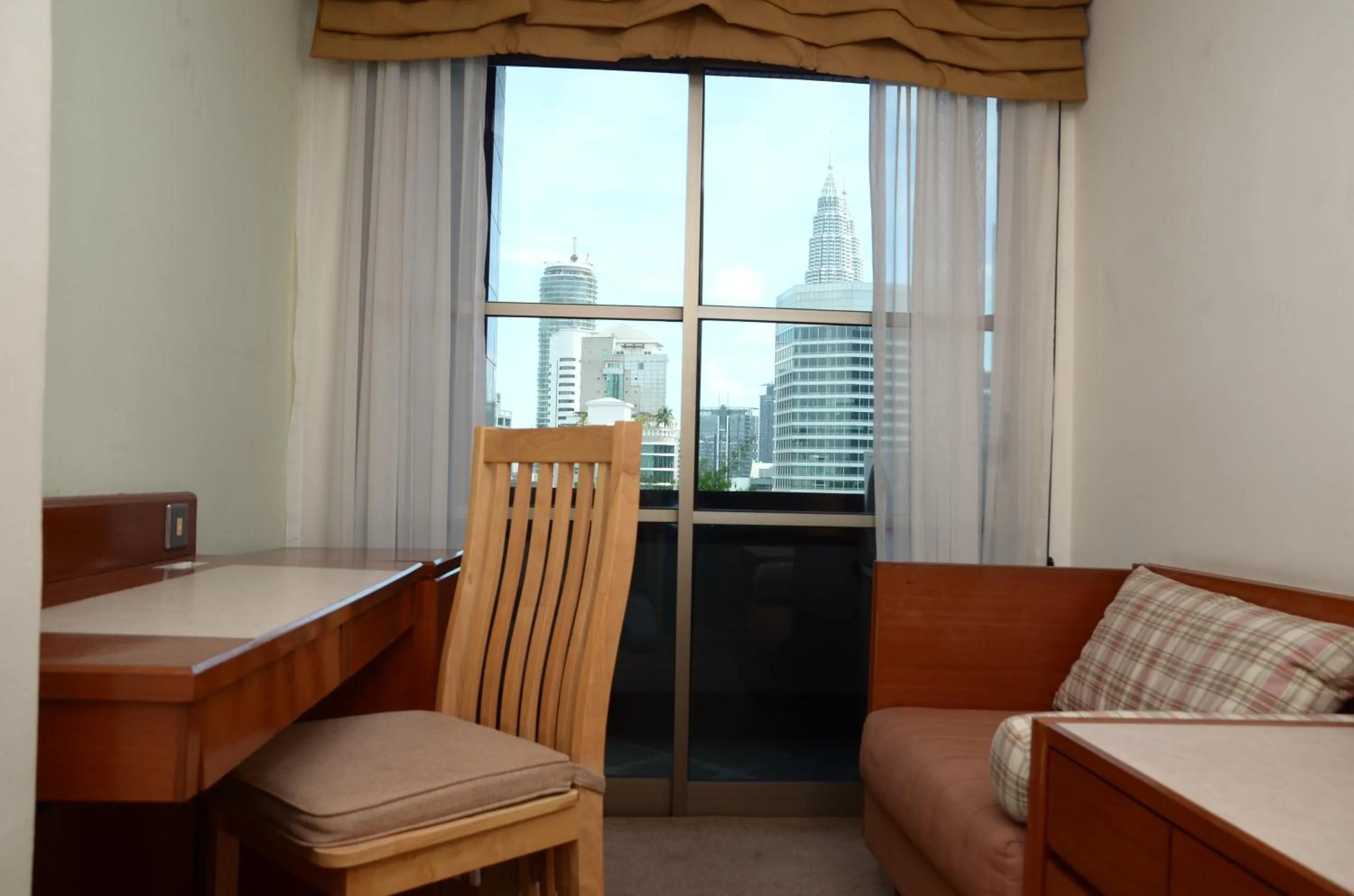 Area and facilities in The Maple Suite