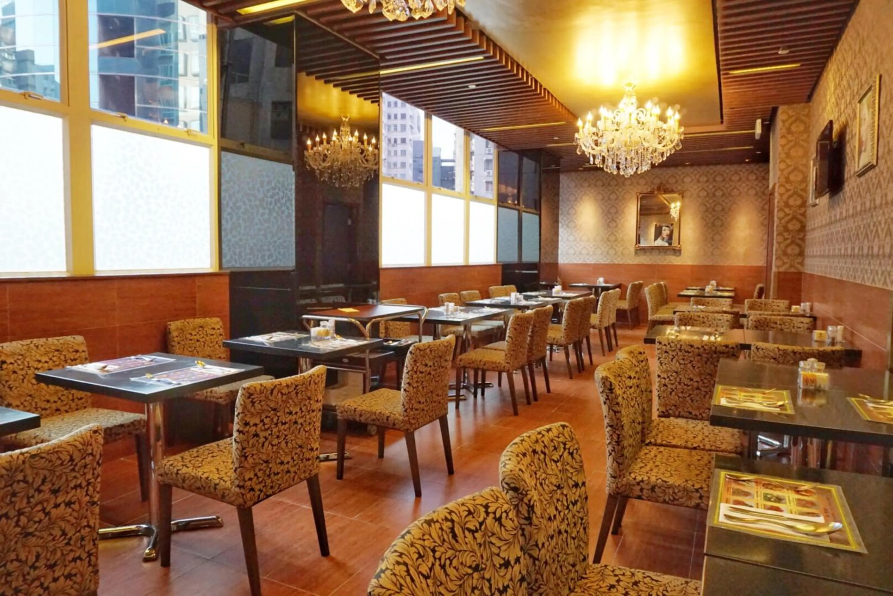 Restaurant/places to eat in Best Western Hotel Causeway Bay