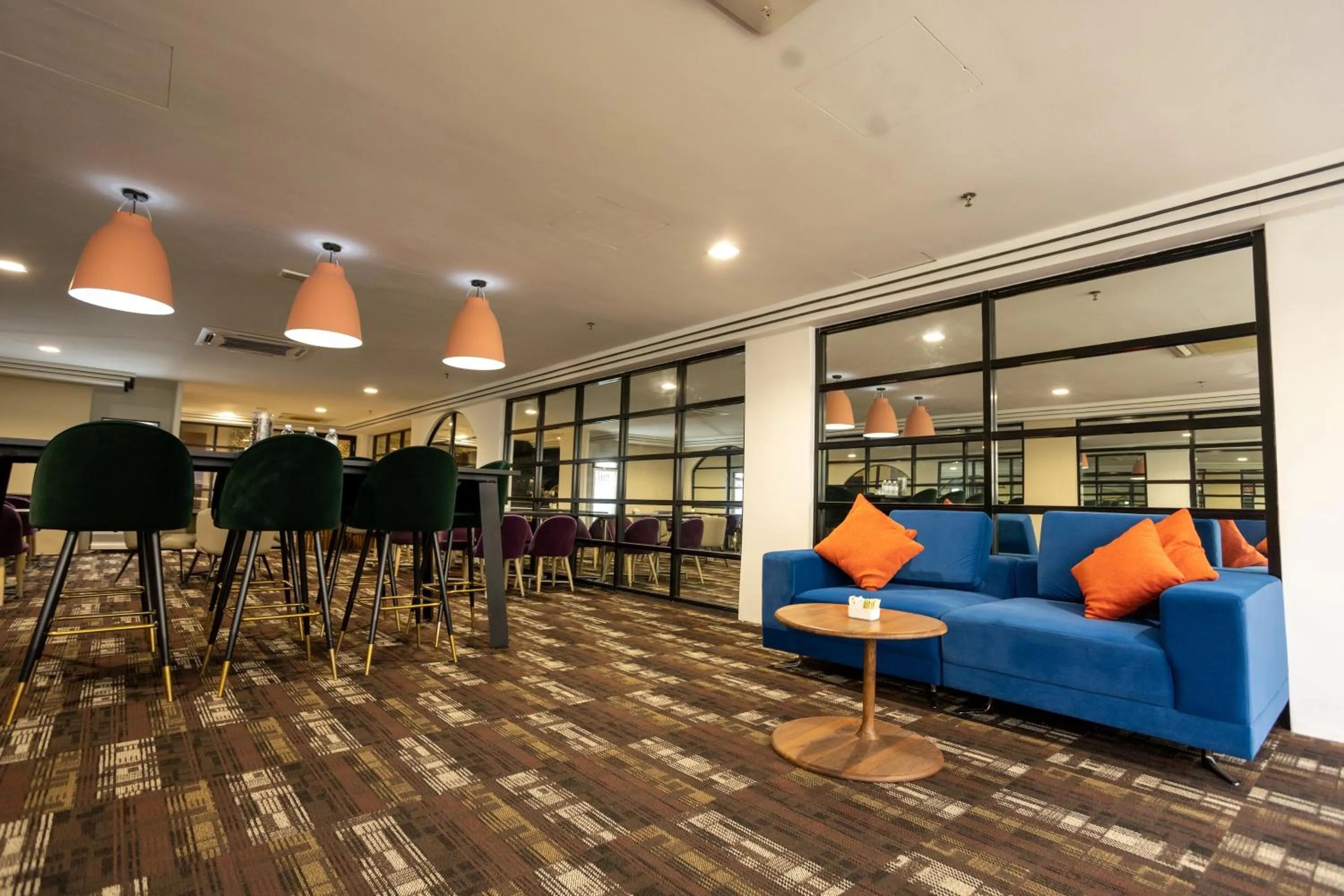 Lounge or bar in Citrus Hotel Johor Bahru by Compass Hospitality