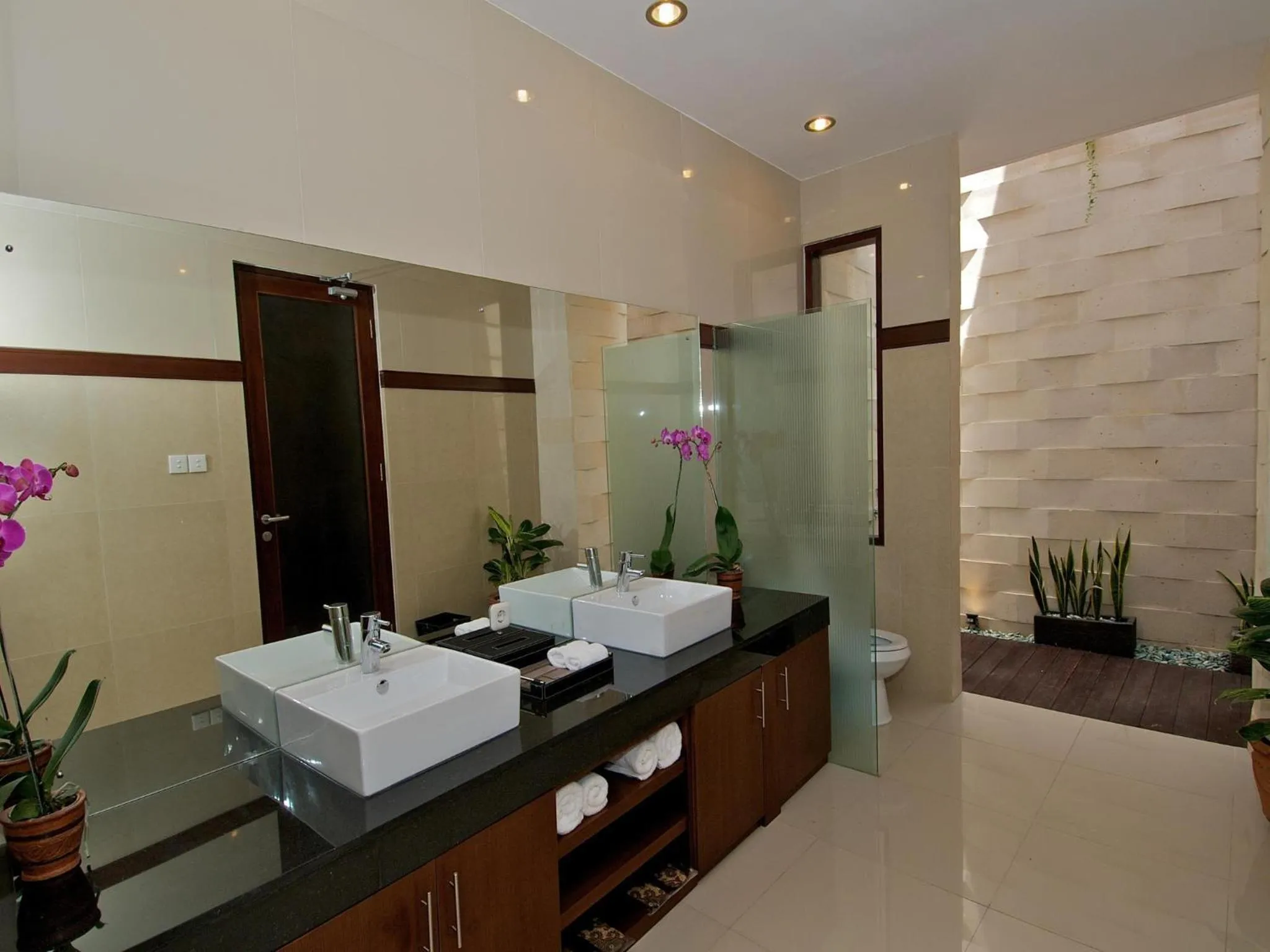 Bathroom in Grania Bali Villas