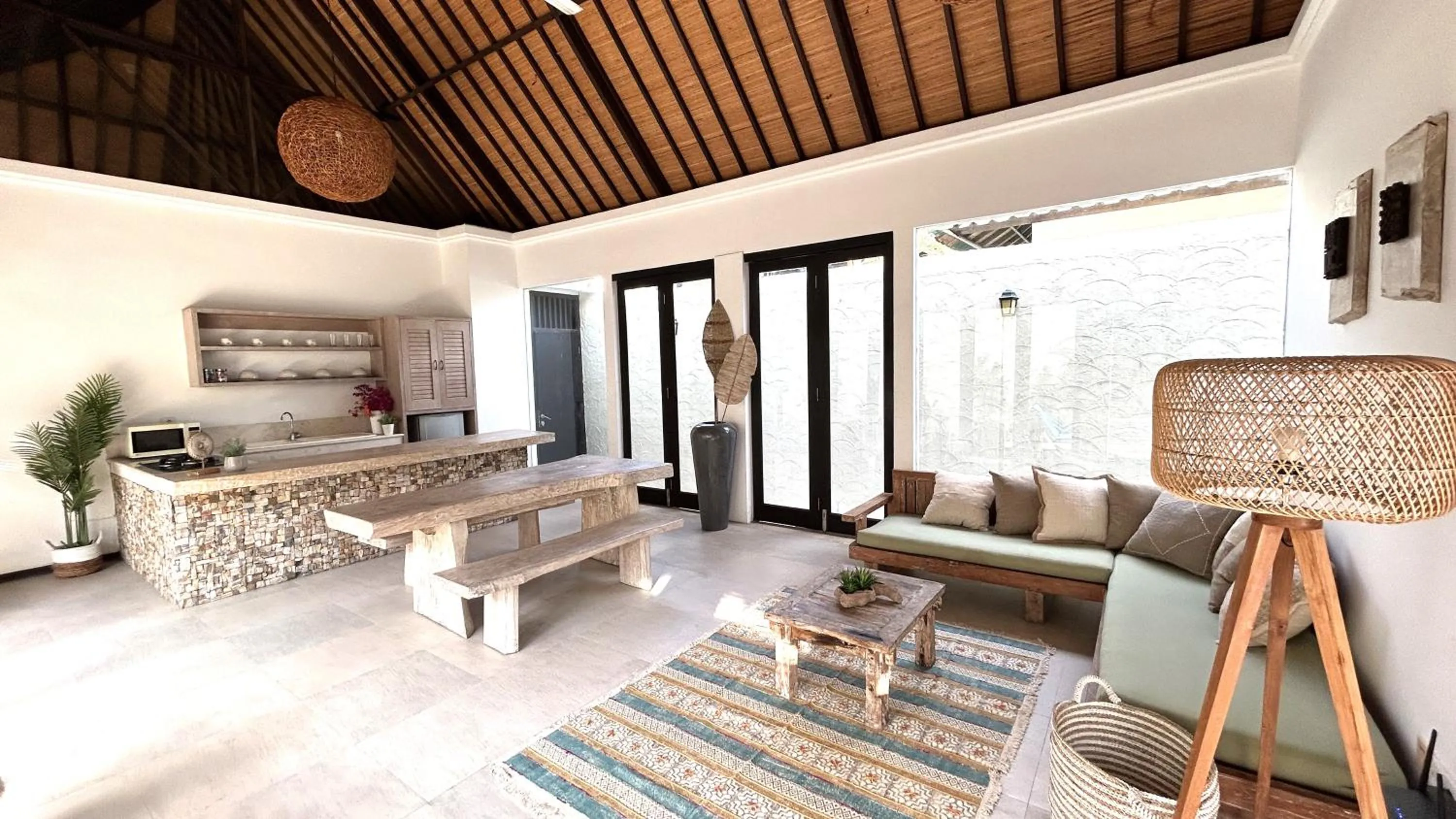 Living room in Artemis Villa Hotel