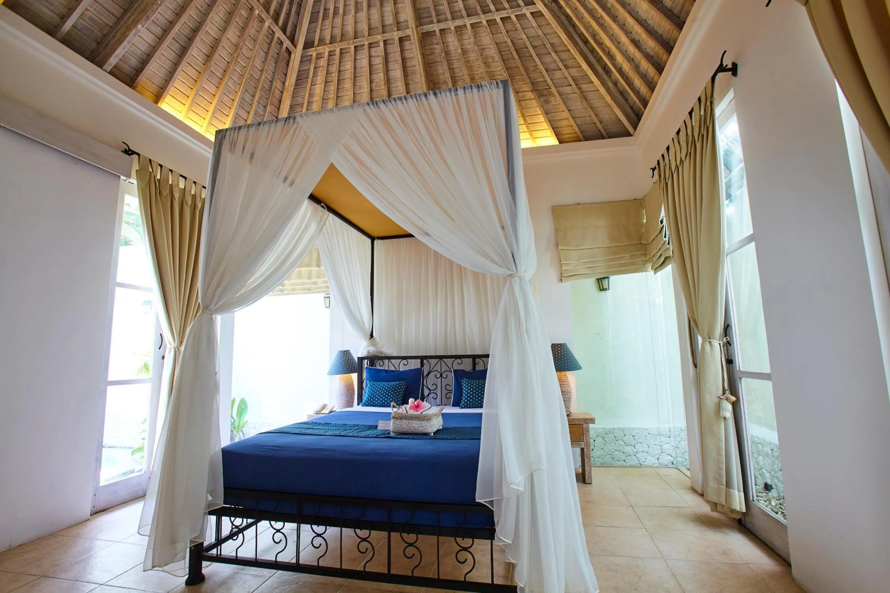 Bedroom, Bed in Artemis Villa Hotel