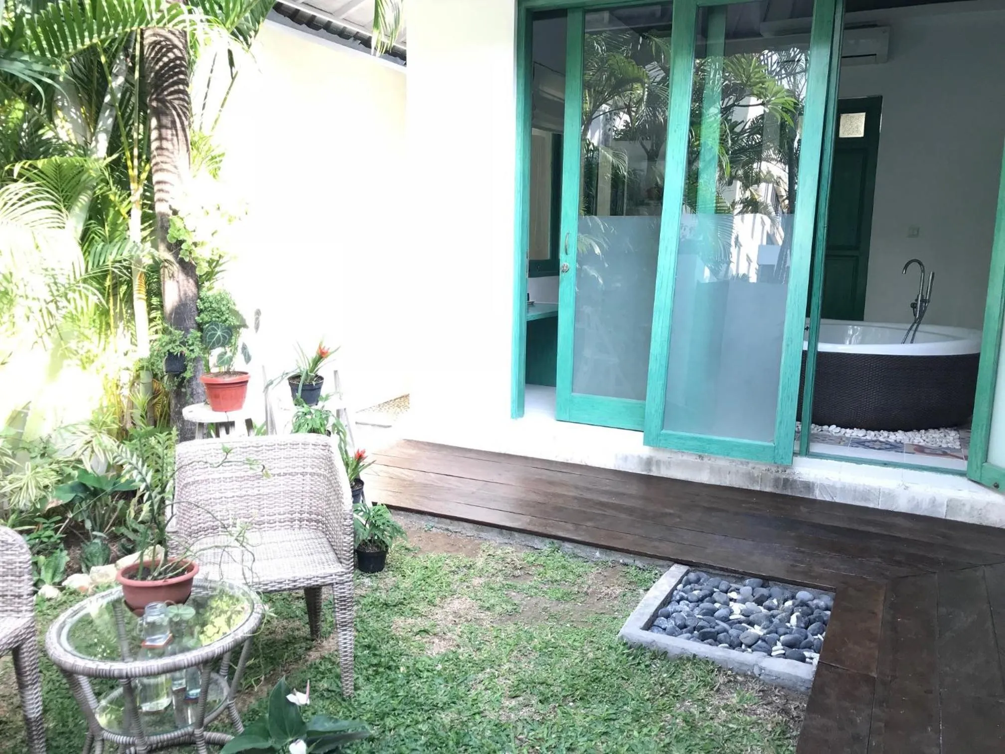 Garden view in Artemis Villa Hotel