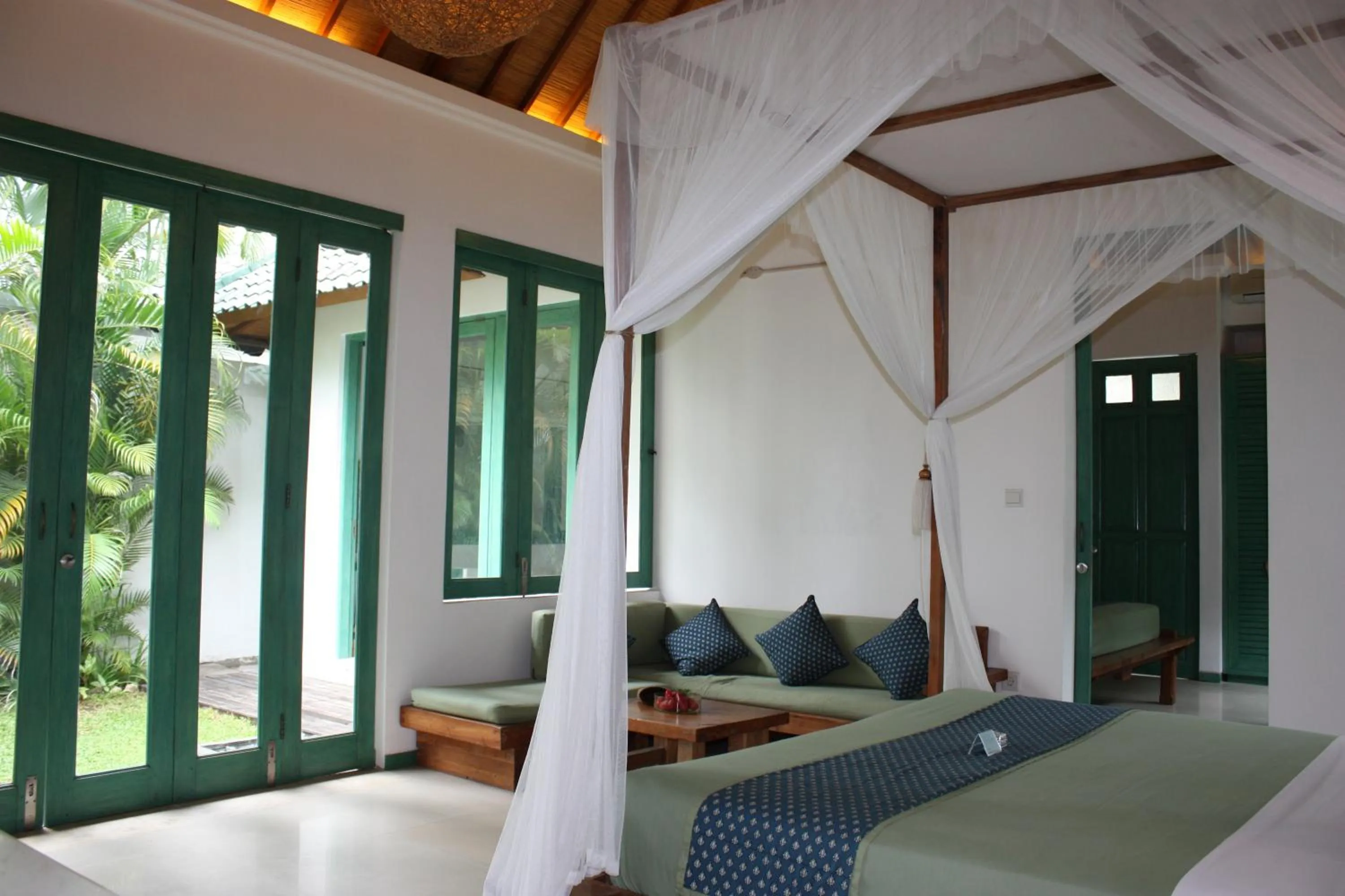 Bed in Artemis Villa Hotel