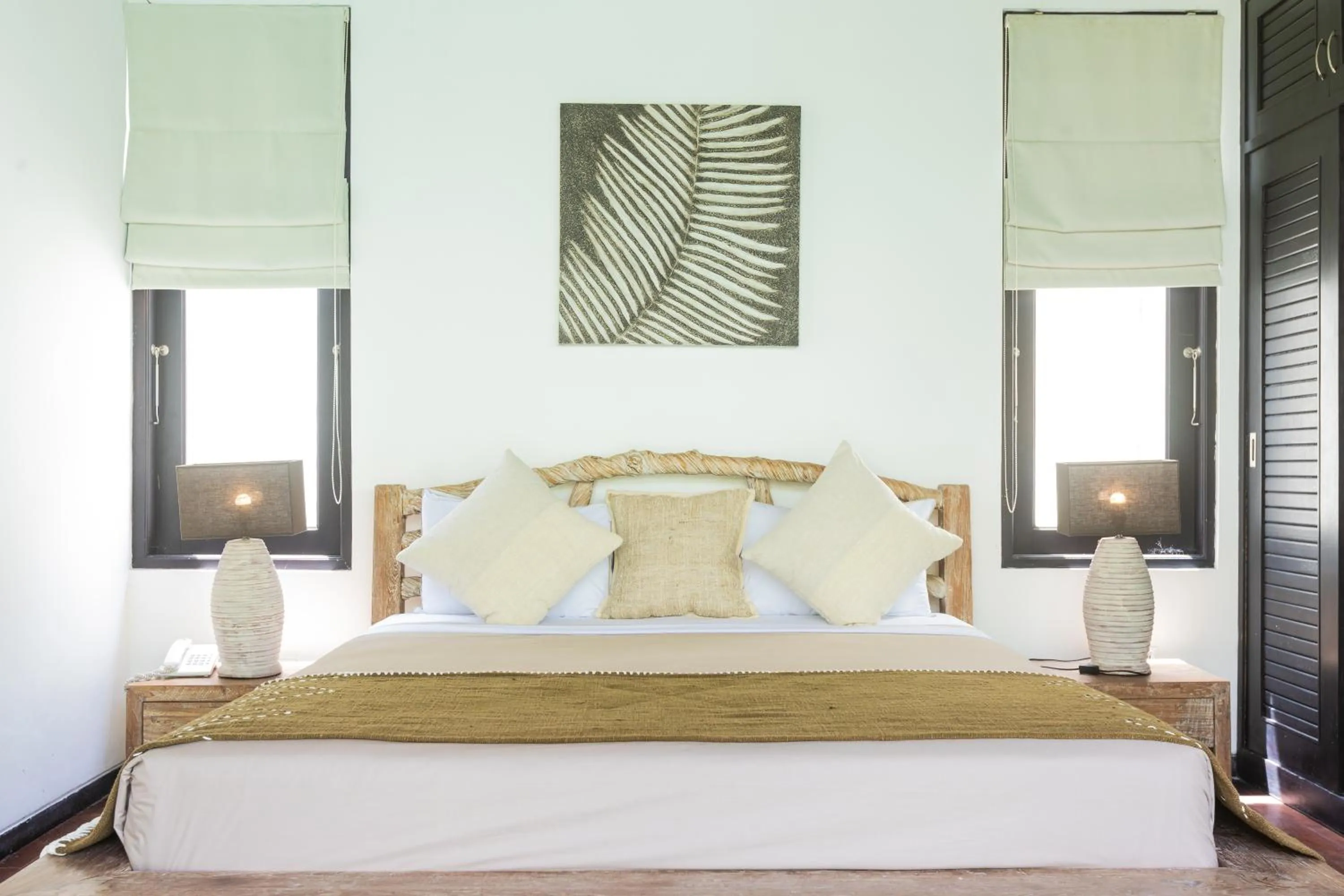 Bed in Artemis Villa Hotel