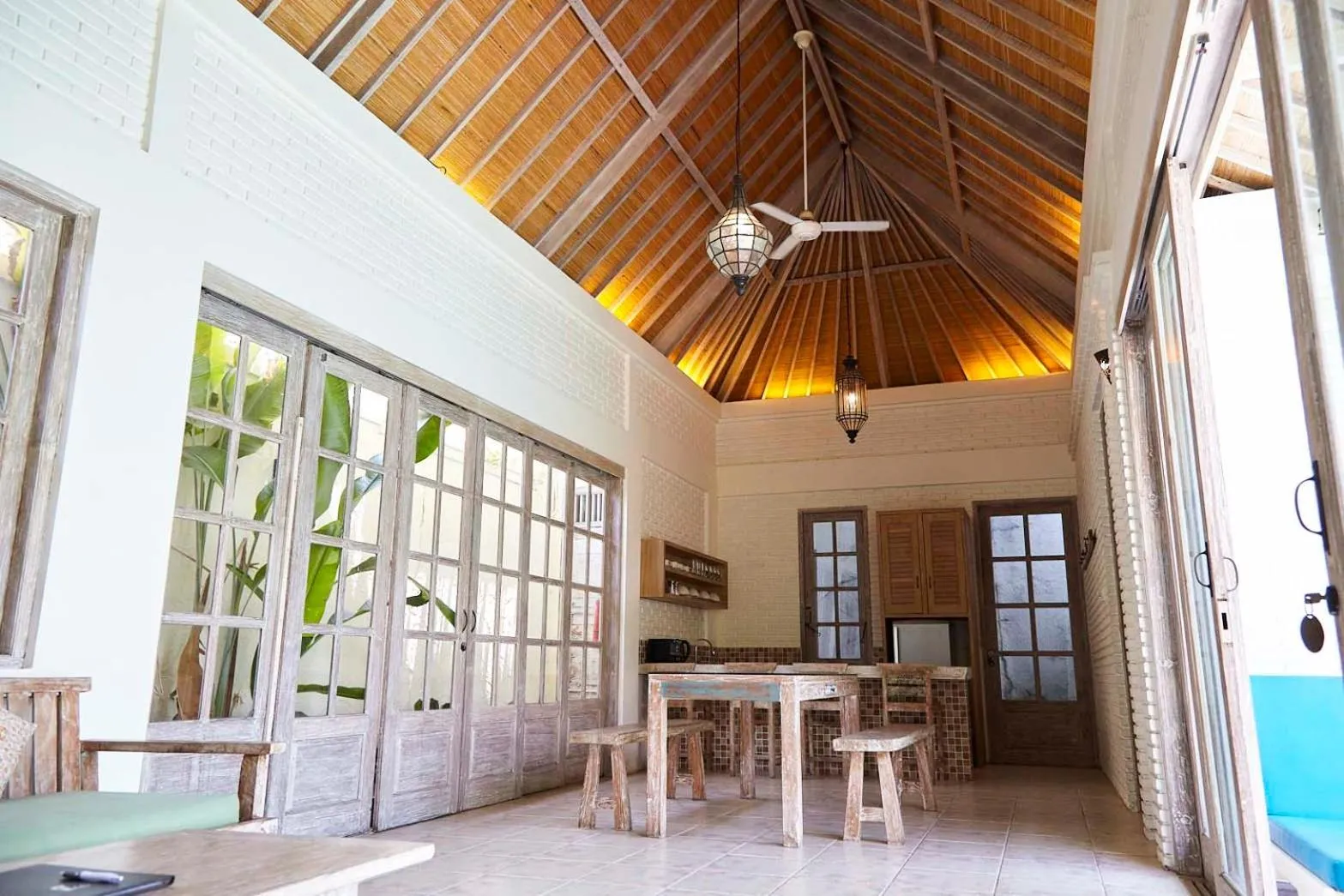 Living room in Artemis Villa Hotel