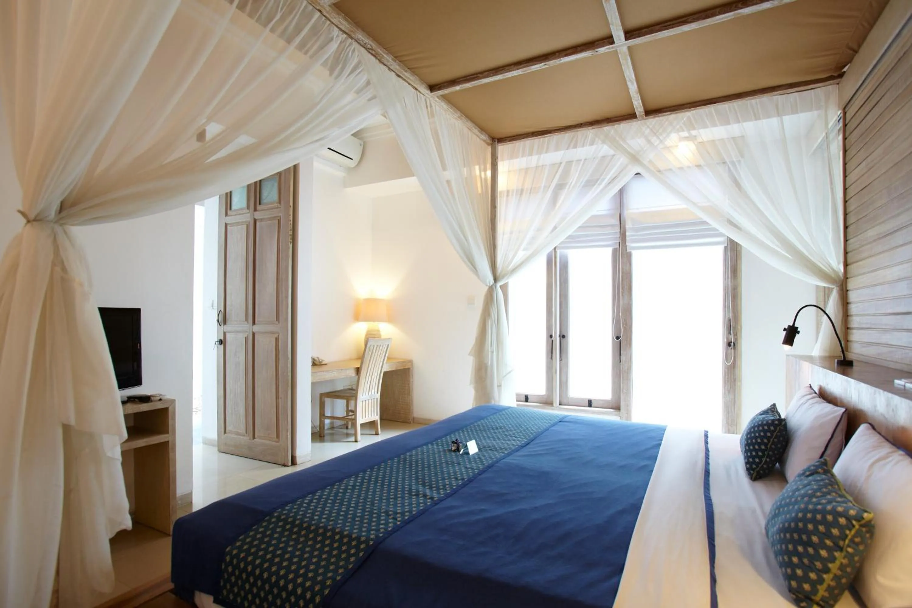 Bedroom, Bed in Artemis Villa Hotel