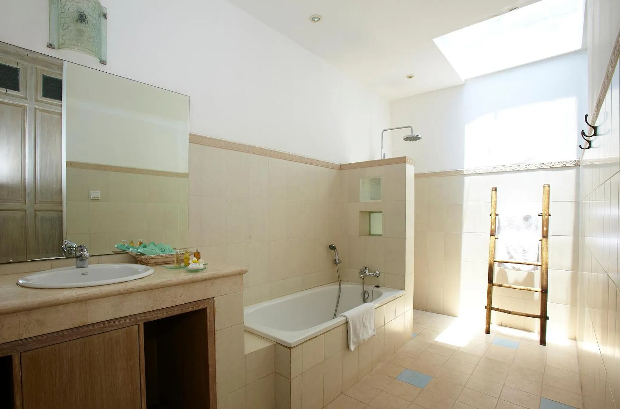 Bathroom in Artemis Villa Hotel