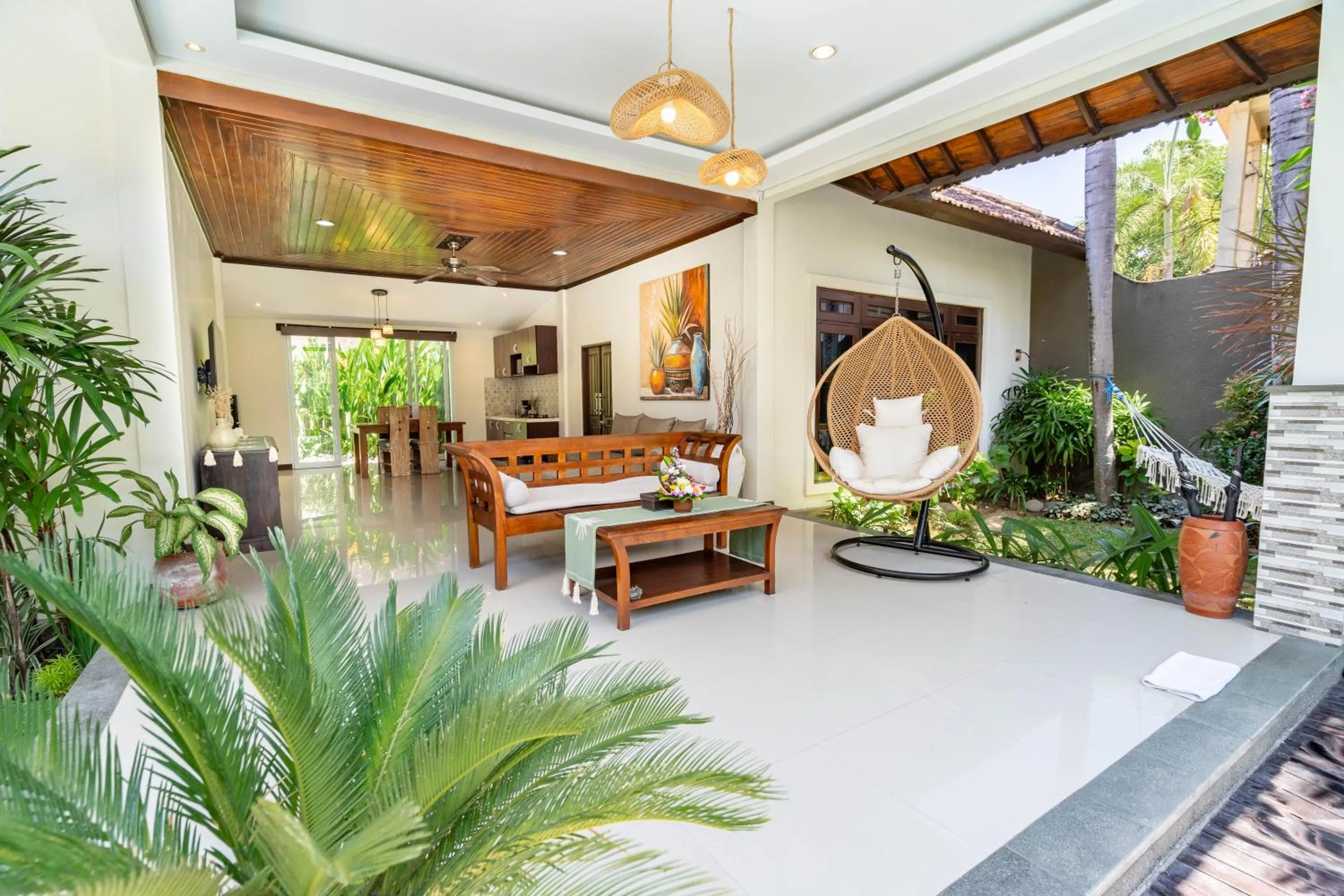 Living room in Gracia Bali Villas & Apartment Managed by Manara