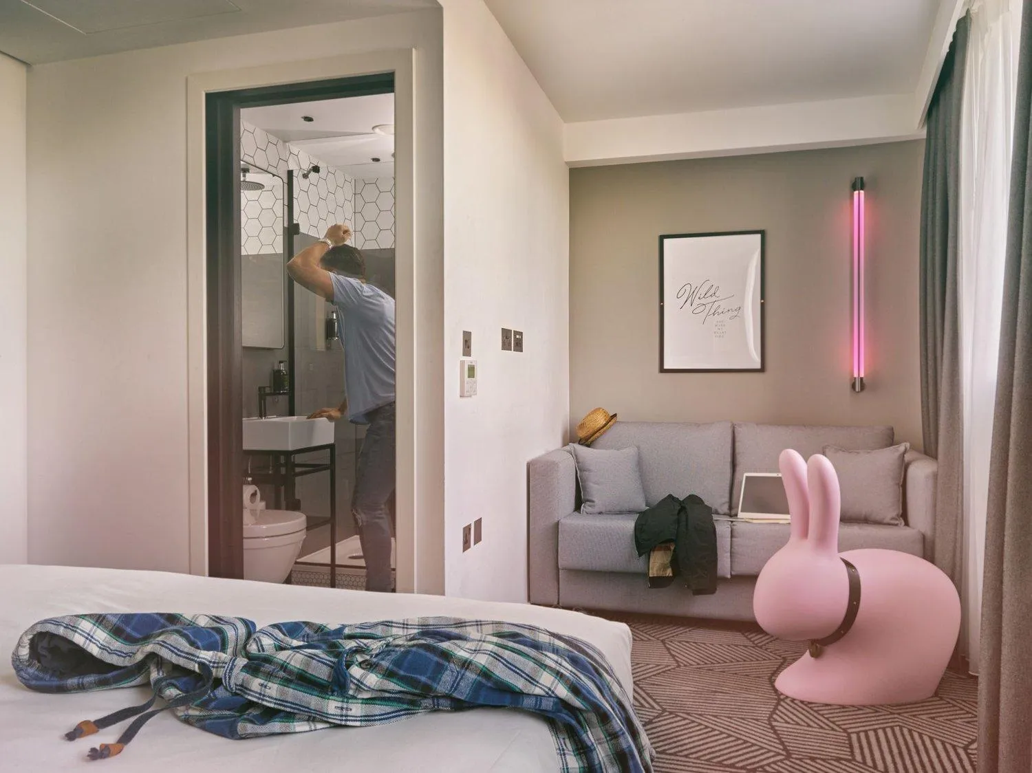 Bathroom, Bed in Assembly Leicester Square