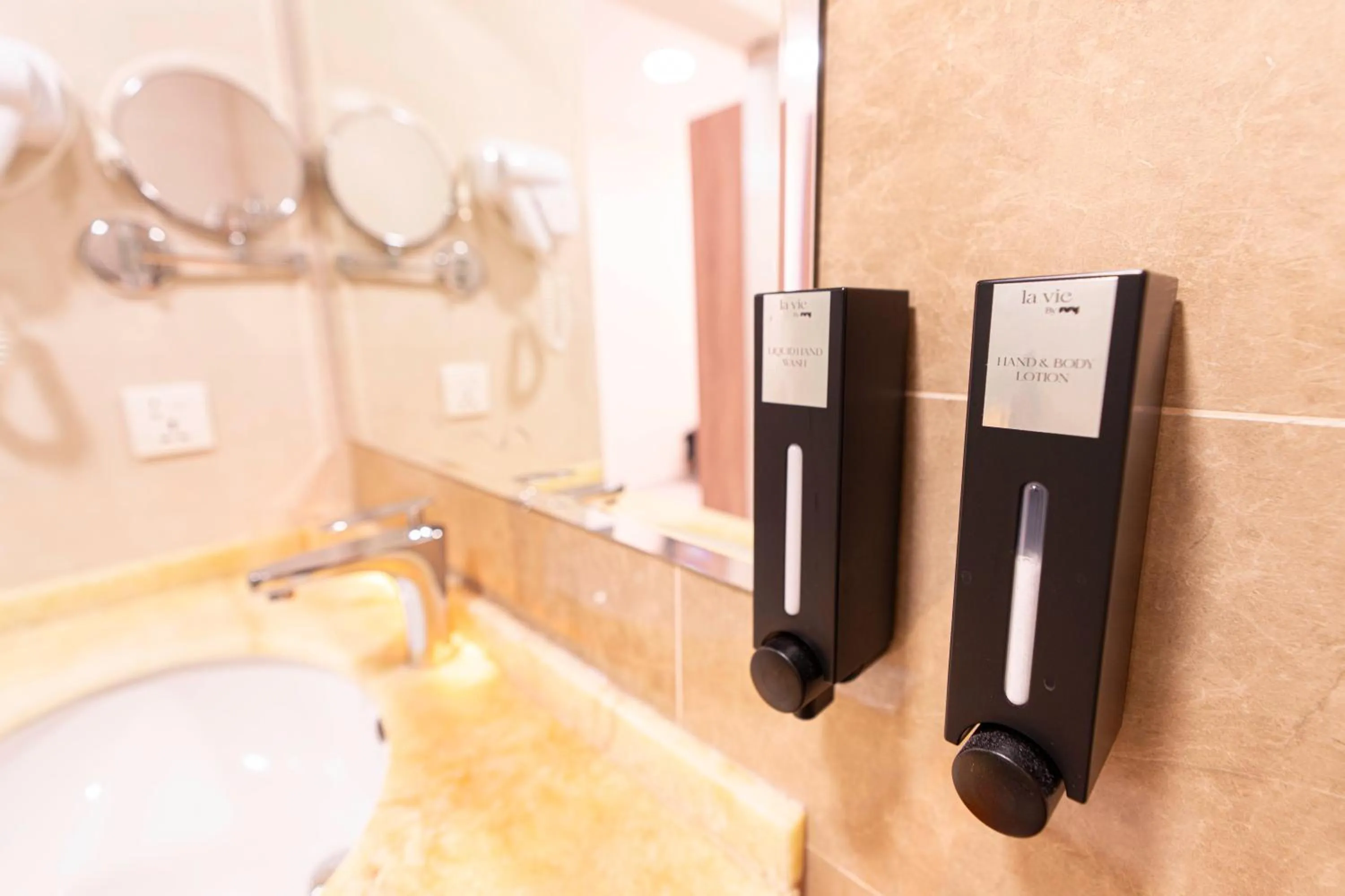 Bathroom in Petra Moon Hotel