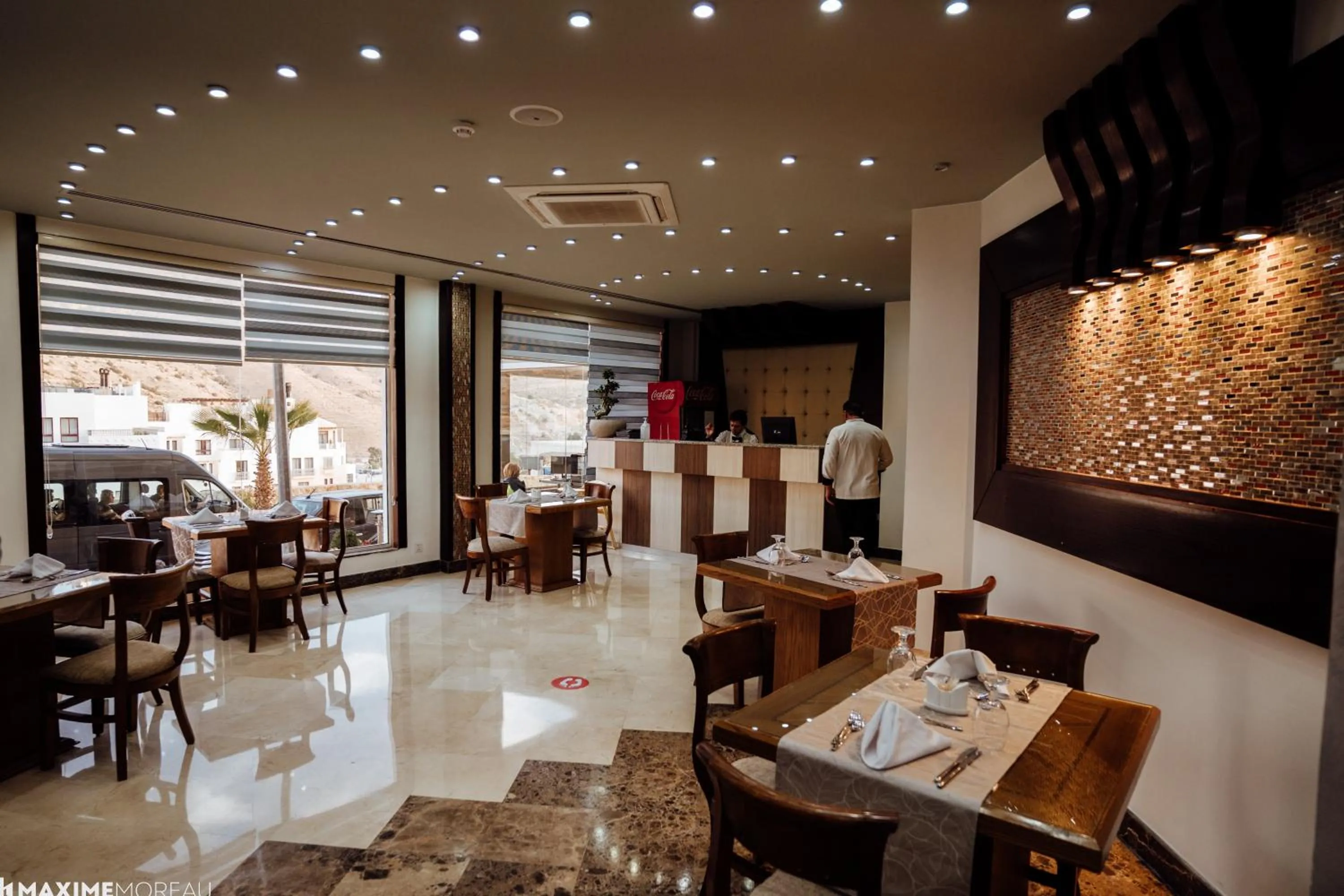 Restaurant/places to eat in Petra Moon Hotel