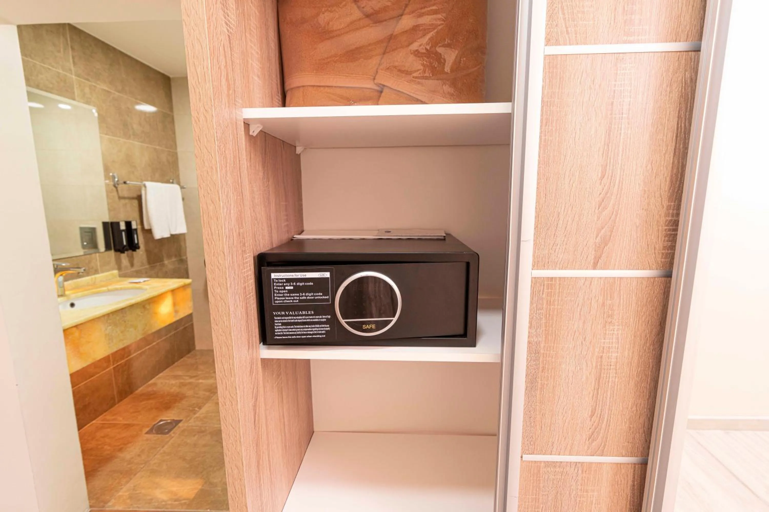 safe in Petra Moon Hotel