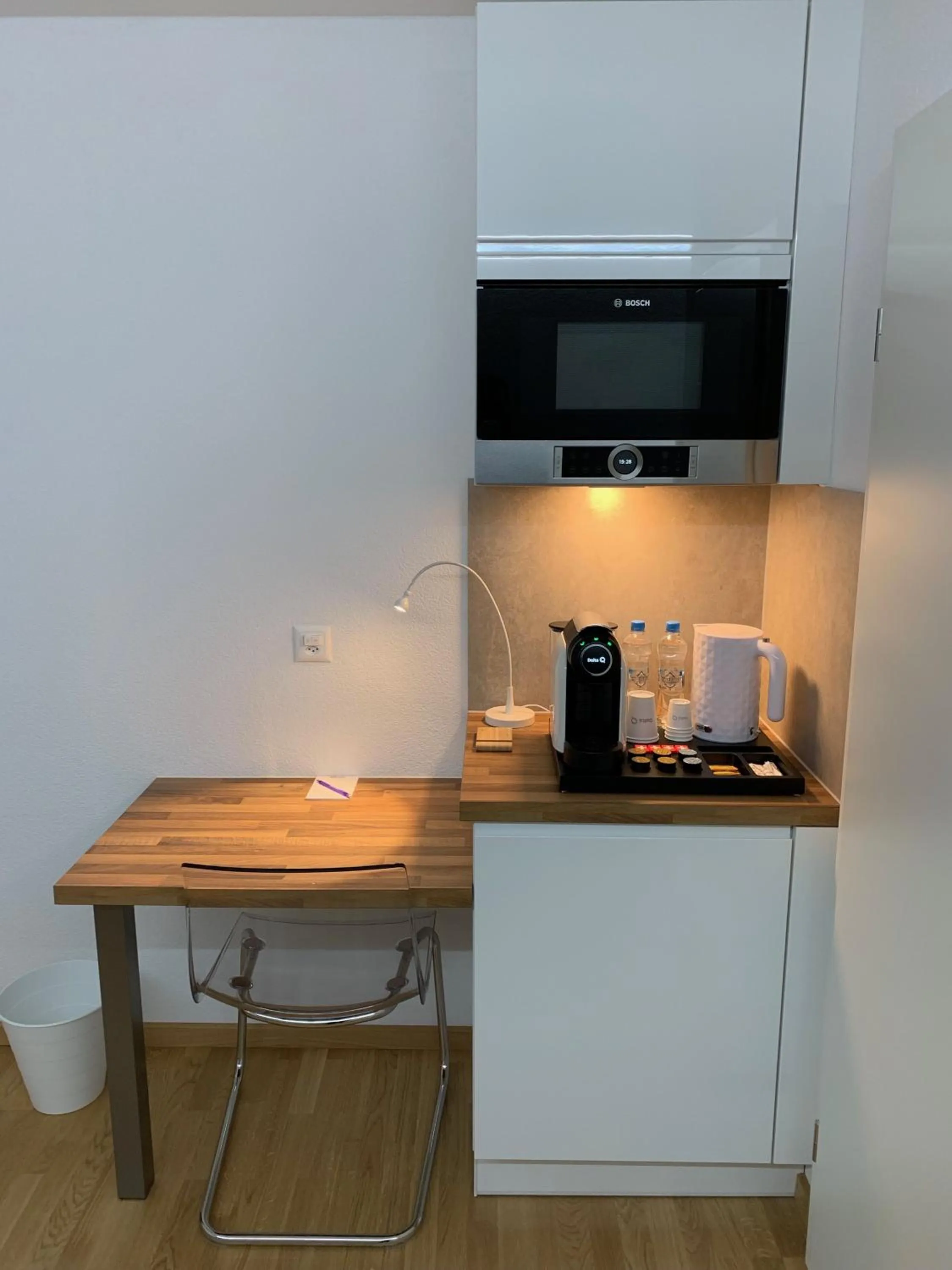 Coffee/tea facilities in Eh!Toi Self Motel