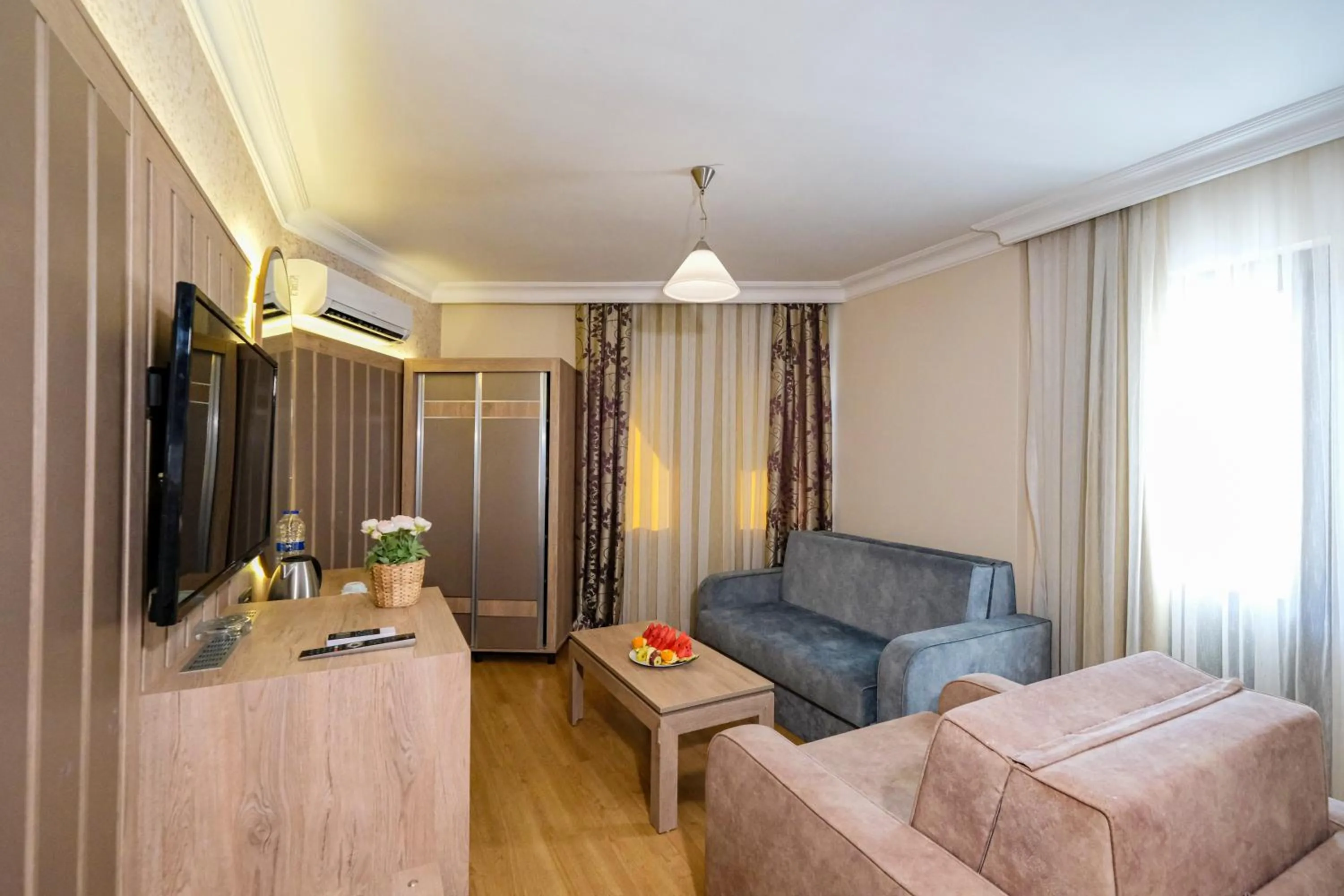 Bed in Kandelor Hotel