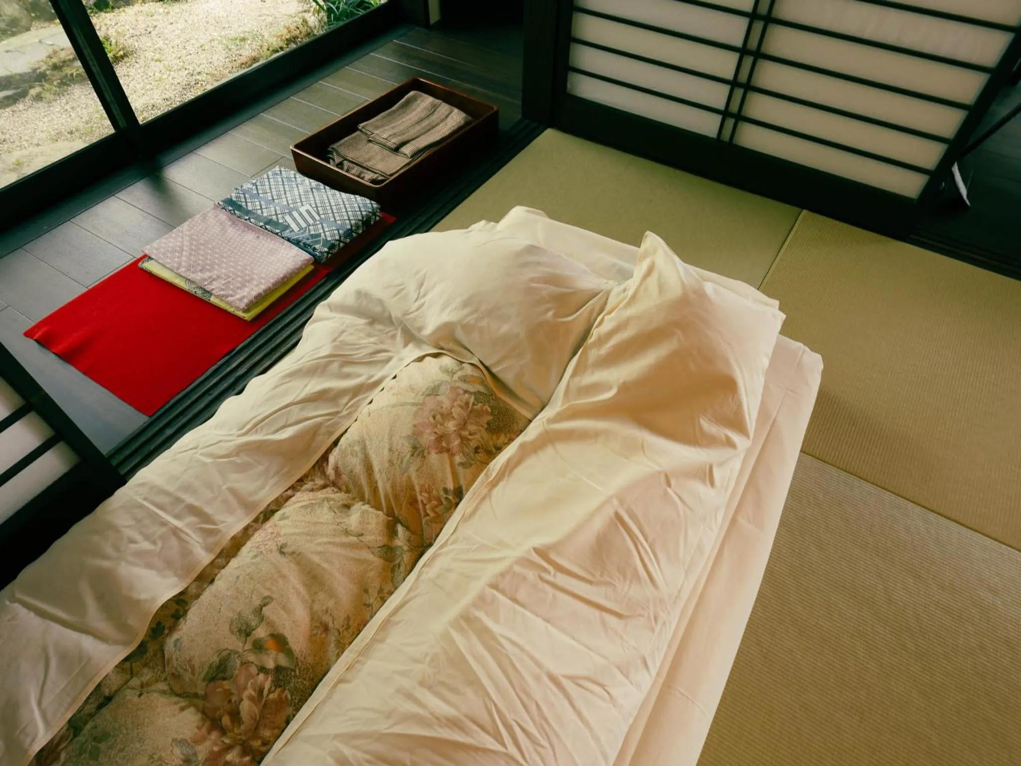 Bed in Shin Kadoya