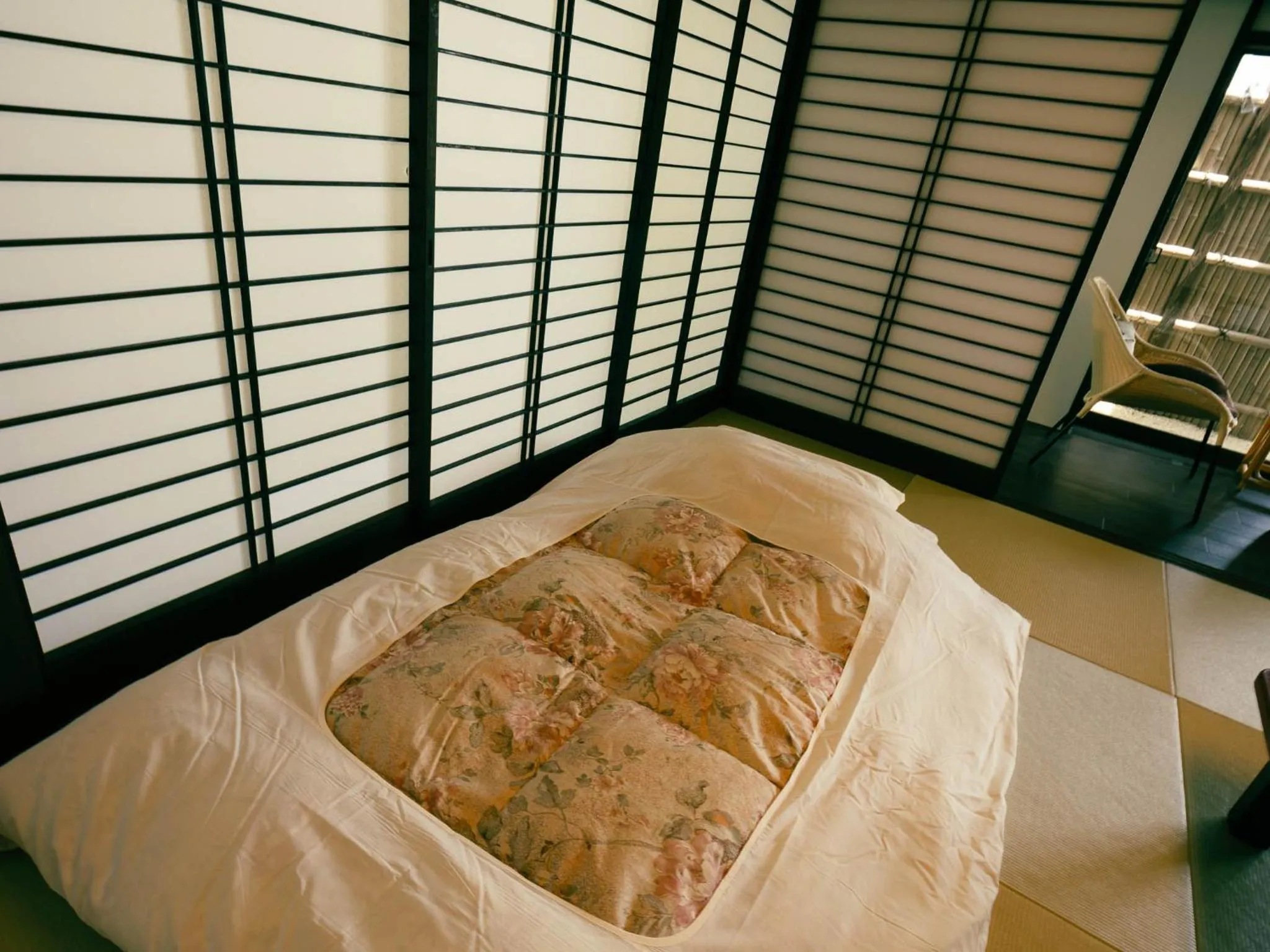 Bed in Shin Kadoya