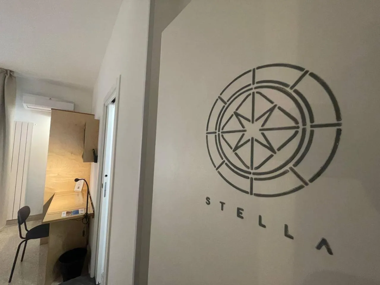 Logo/Certificate/Sign in Ciccio R&B di Rosaria Profeta